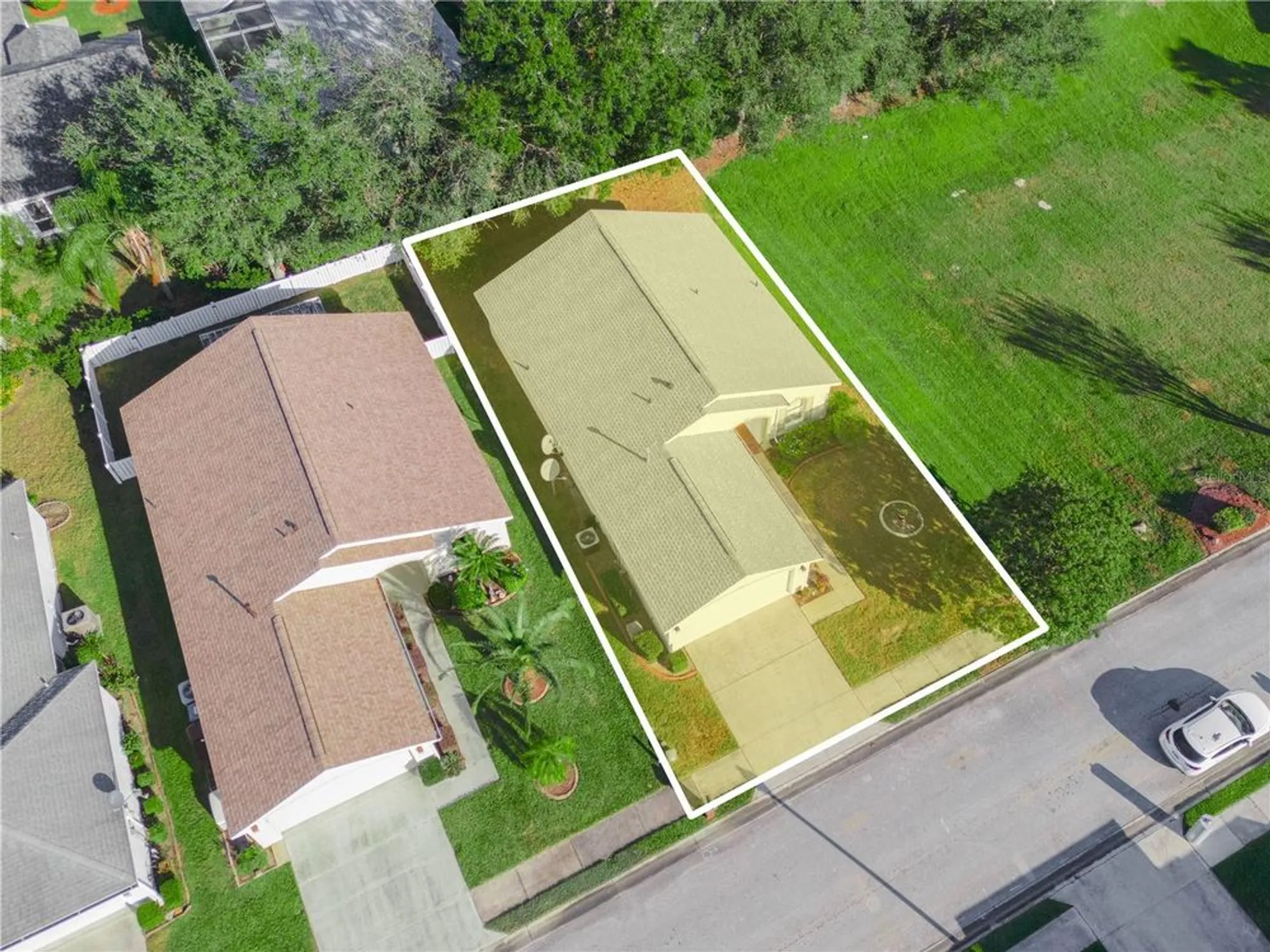 Property Slideshow image 37 of 51 | 341 lake suzanne dr, Lake Wales, FL, 33859