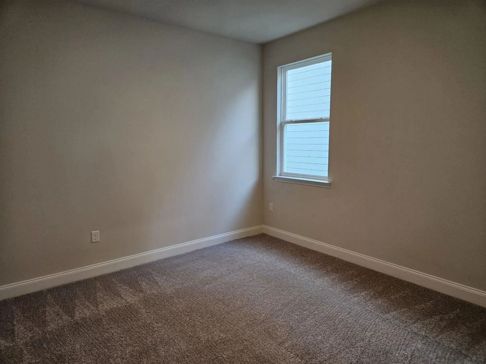 Property Slideshow image 9 of 40 | 340 stonehaus cir, Antioch, TN, 37013