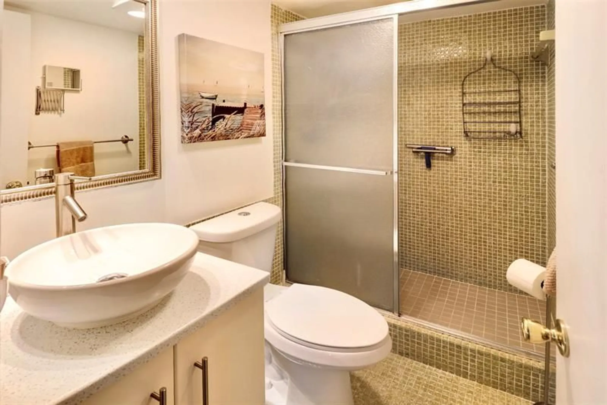 Property Slideshow image 16 of 31 | 4751 nw 21st st 209, Lauderhill, FL, 33313