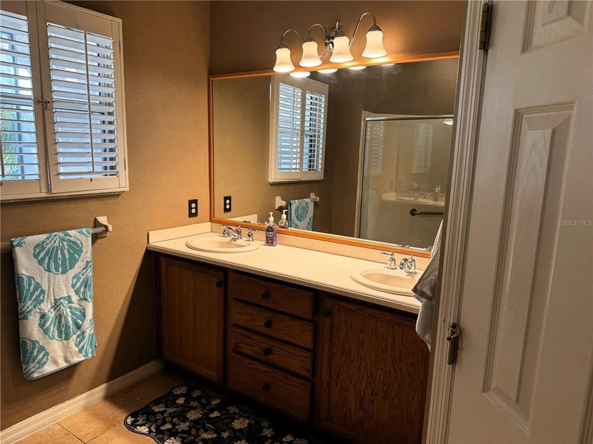 Property Slideshow image 44 of 68 | 100 vizcaya ct, Poinciana, FL, 34759