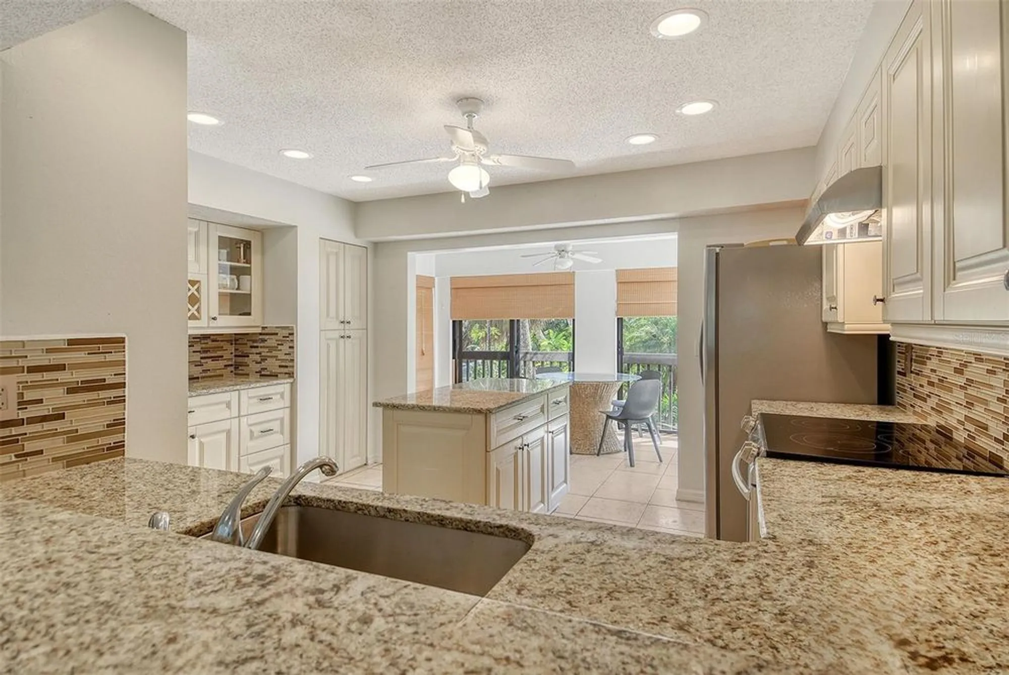 Property Slideshow image 18 of 84 | 1473 landings cir # 44, Sarasota, FL, 34231