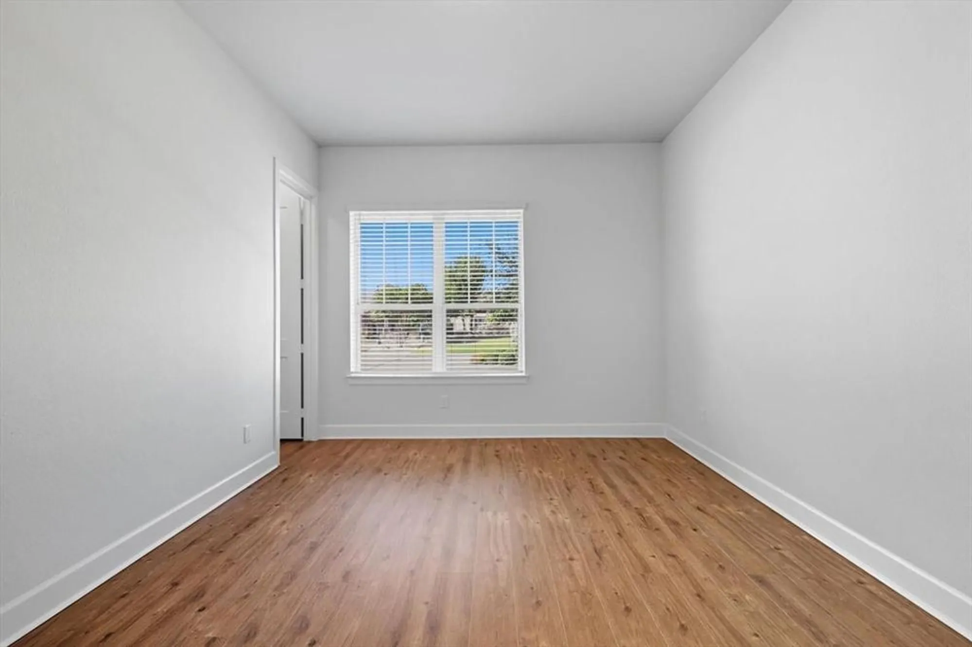 Property Slideshow image 31 of 40 | 4815 beaver creek dr, Arlington, TX, 76005