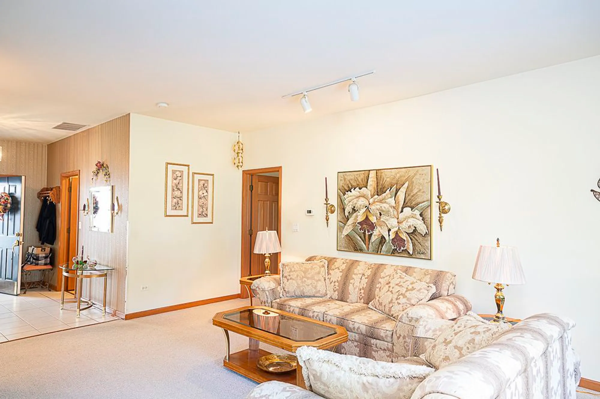 Property Slideshow image 11 of 24 | 21056 w aspen ln, Plainfield, IL, 60544