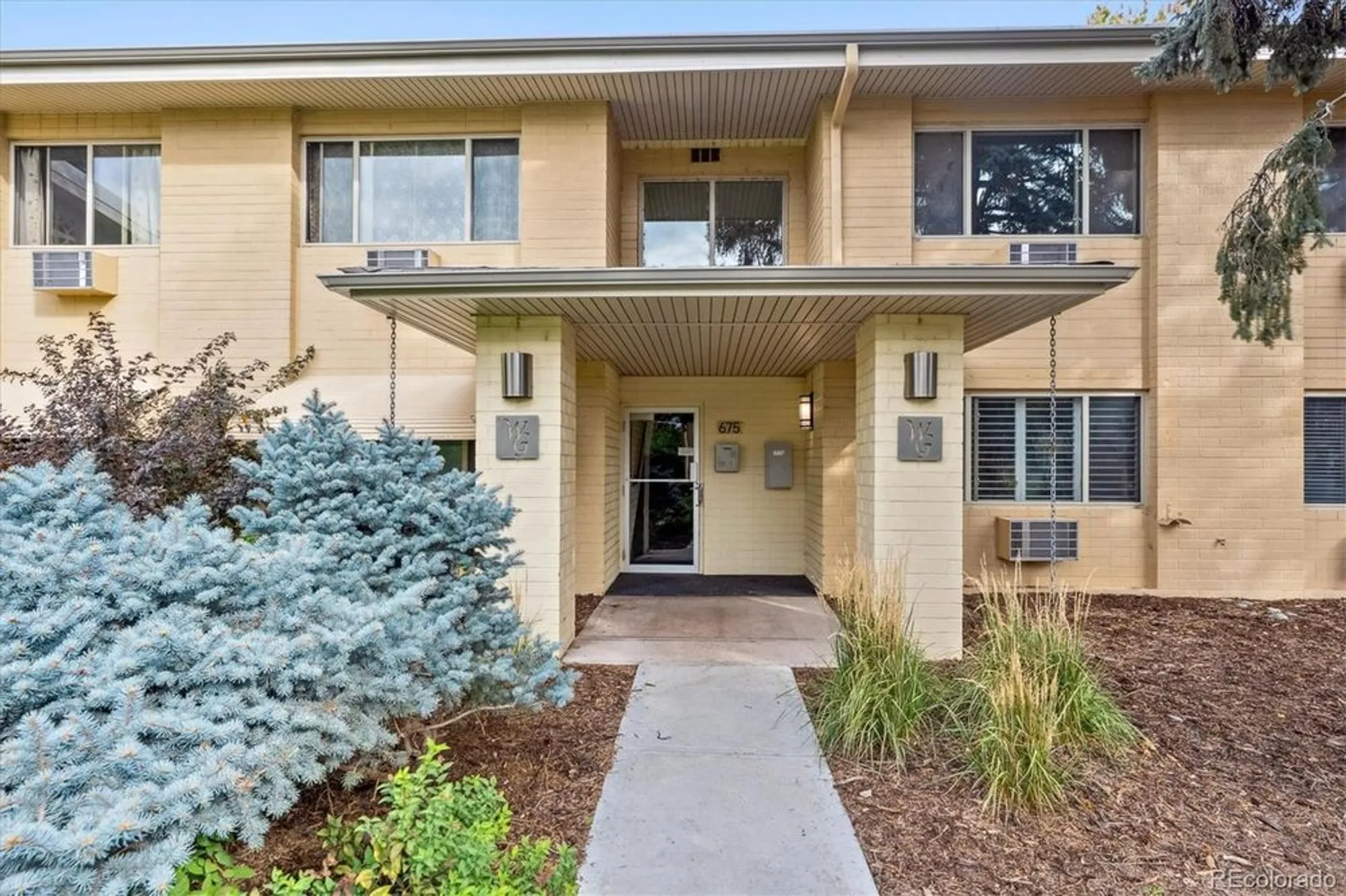 Property Slideshow image 15 of 49 | 675 s clinton st 4b, Denver, CO, 80247