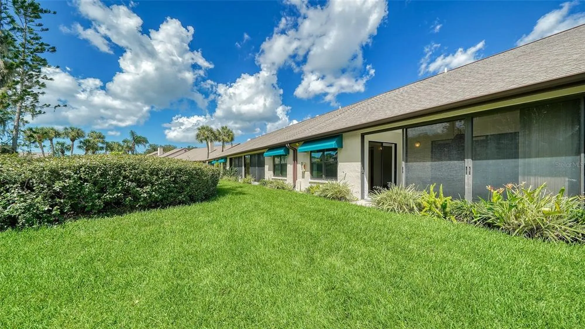 Property Slideshow image 11 of 59 | 5956 clubside dr # 7651, Sarasota, FL, 34243