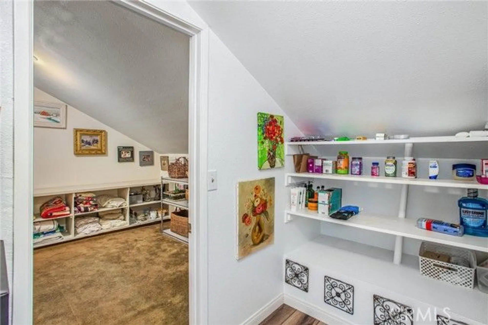 Property Slideshow image 31 of 43 | 518 s seminole cir, Banning, CA, 92220