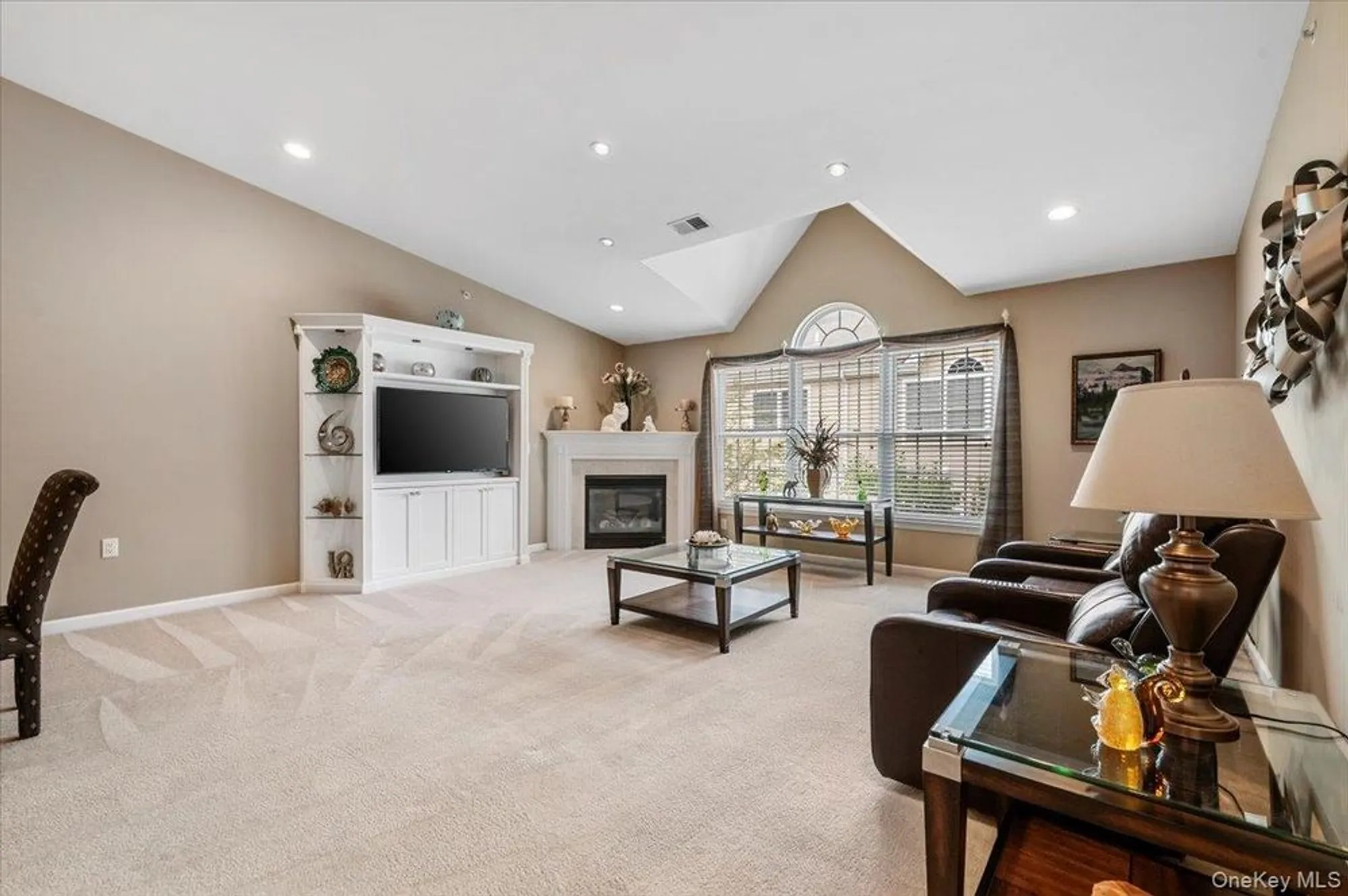 Property Slideshow image 13 of 27 | 108 joseph ln, Dix Hills, NY, 11746