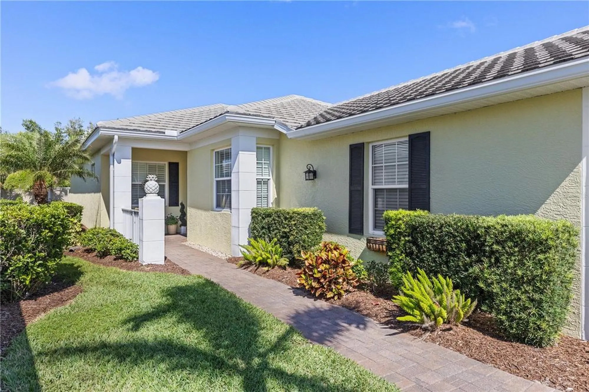 Property Slideshow image 37 of 60 | 1627 lancashire dr, Venice, FL, 34293