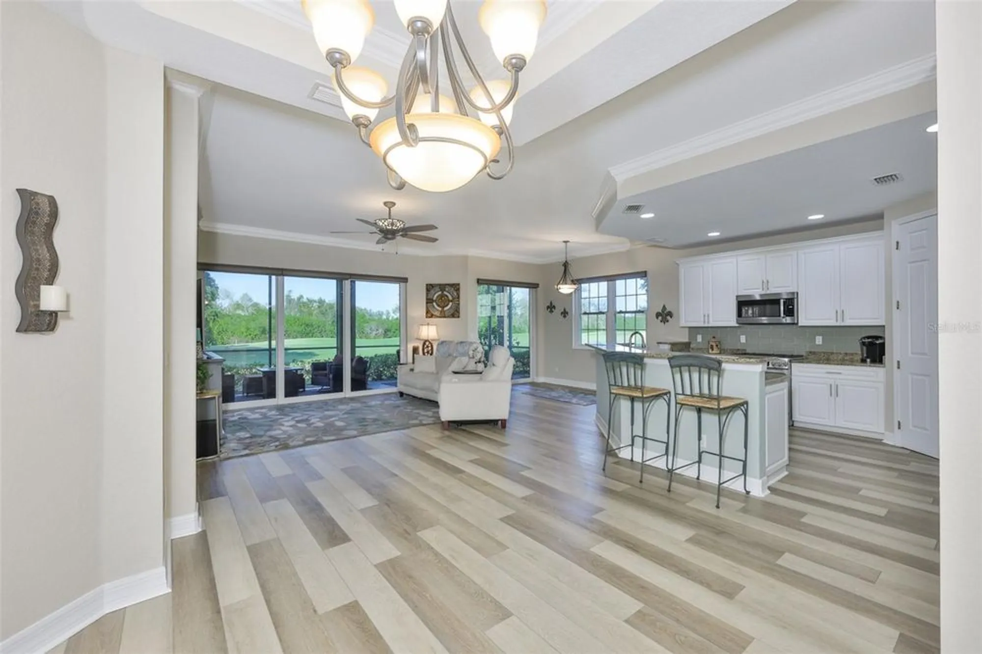 Property Slideshow image 8 of 56 | 1417 emerald dunes dr, Sun City Center, FL, 33573