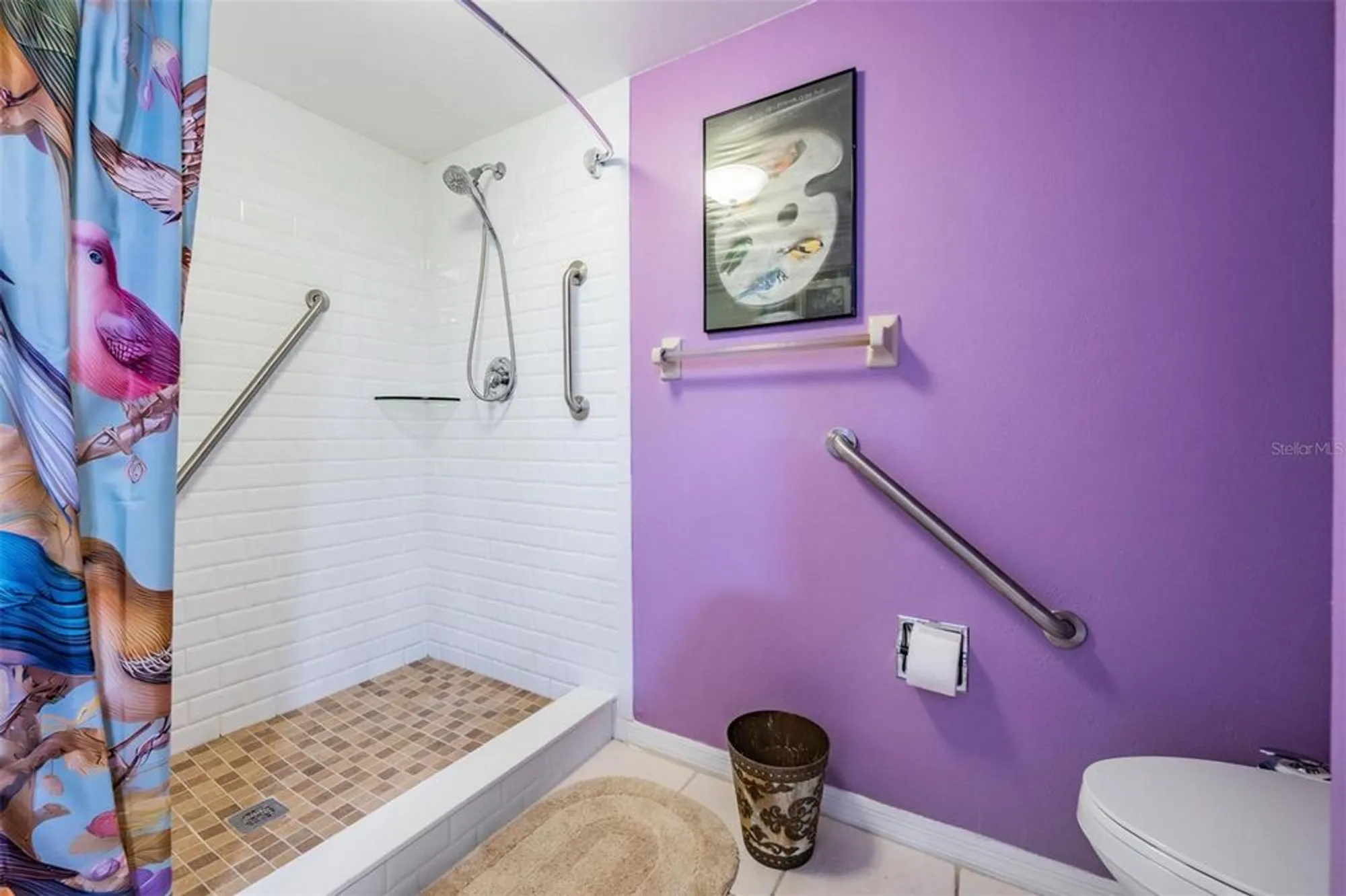 Property Slideshow image 20 of 35 | 2020 lakeview dr 102, Clearwater, FL, 33763