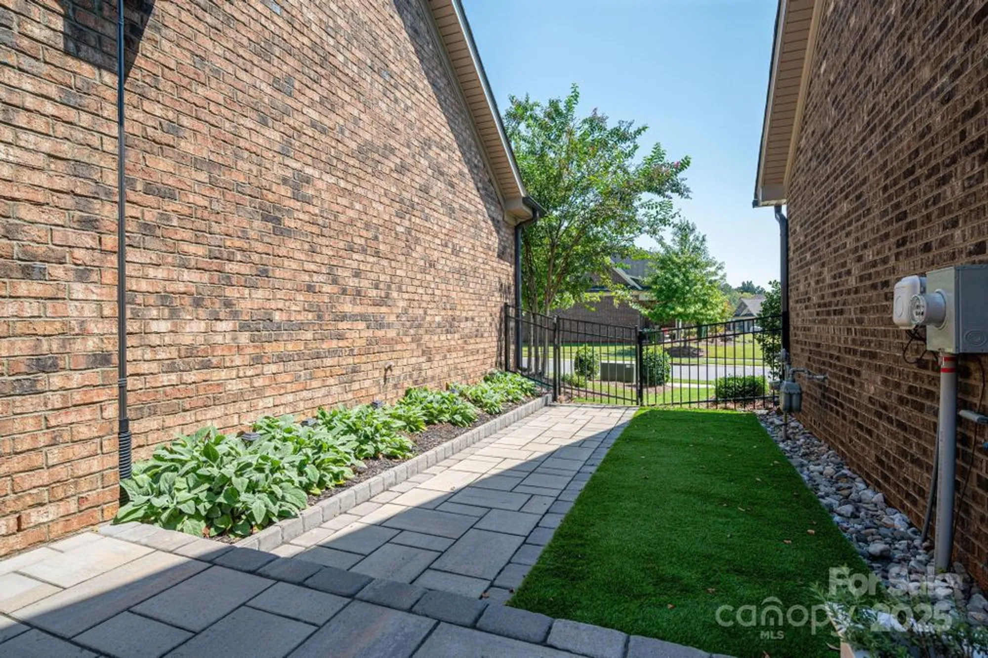 Property Slideshow image 36 of 38 | 5268 courtyard ln, Belmont, NC, 28012