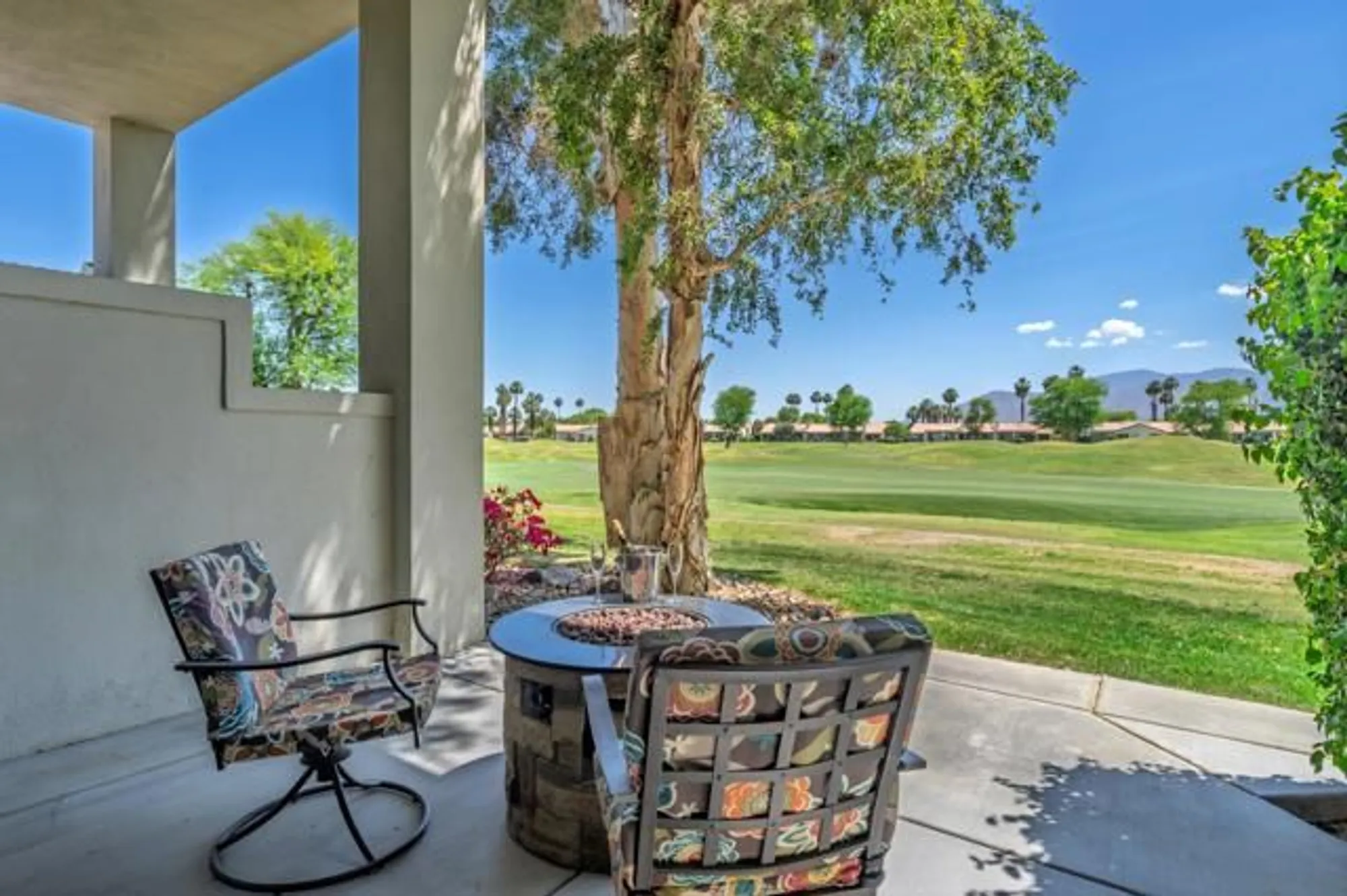 Property Slideshow image 2 of 36 | 80613 oak tree, La Quinta, CA, 92253