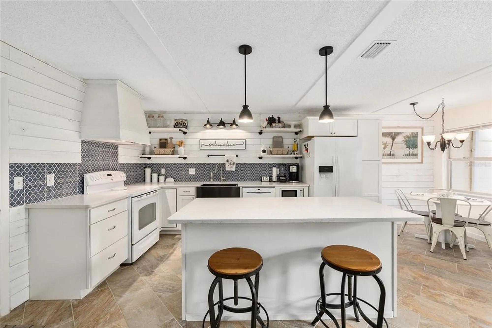 Property Slideshow image 19 of 37 | 8580 sw 97th lane rd b, Ocala, FL, 34481