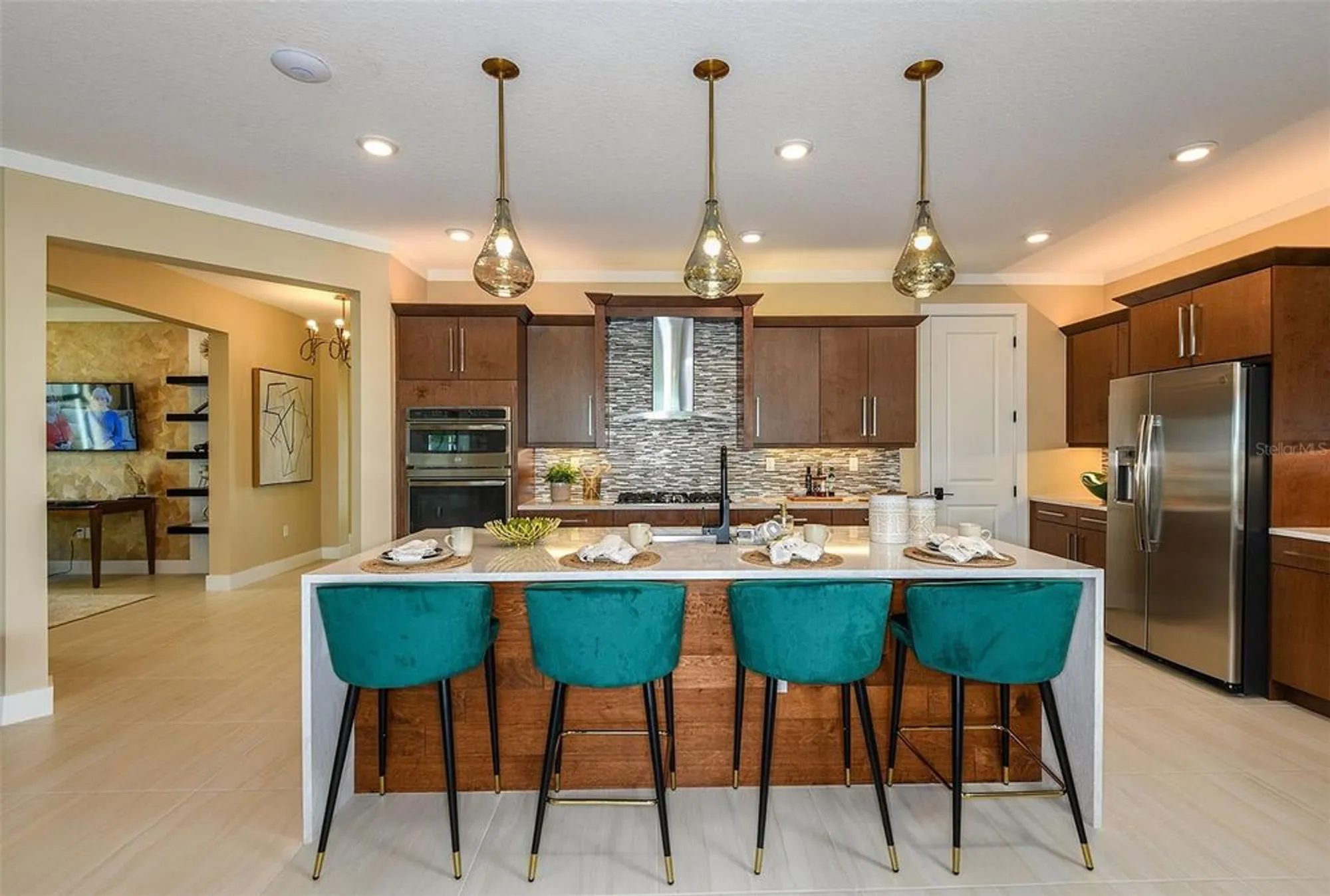 Property Slideshow image 10 of 68 | 18211 morgan dr, Lakewood Ranch, FL, 34211