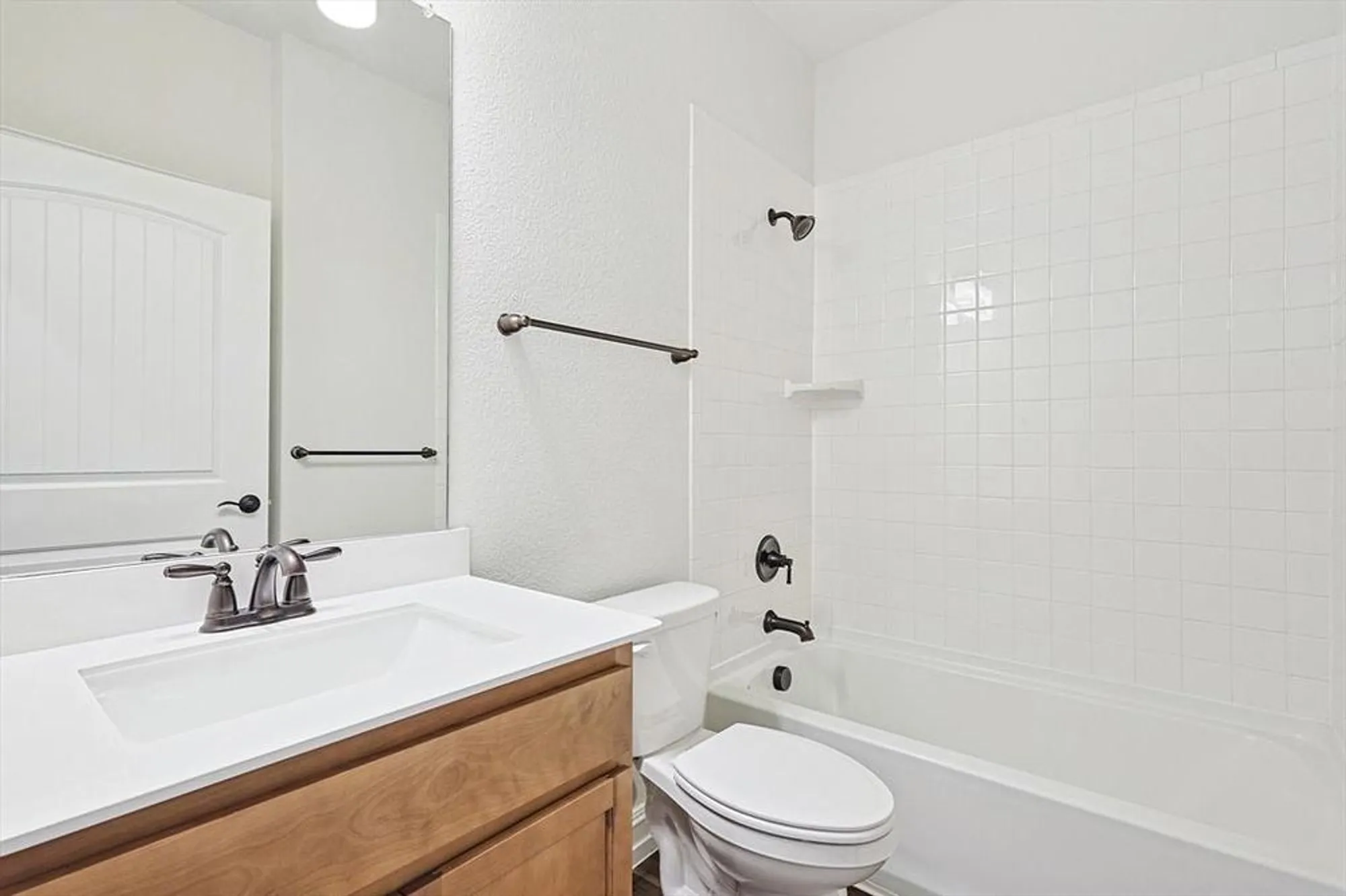 Property Slideshow image 7 of 33 | 948 memorial dr, Aubrey, TX, 76227