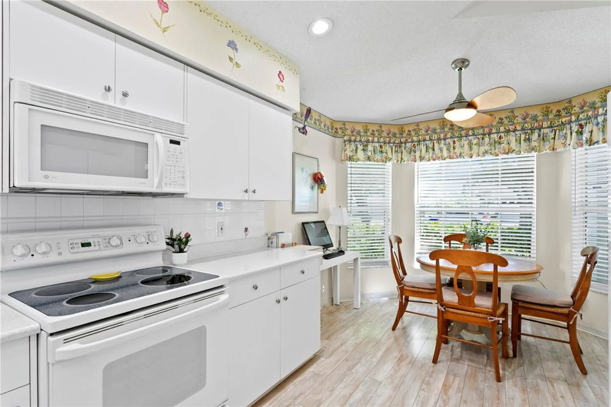 Property Slideshow image 20 of 66 | 1249 winding willow dr, Trinity, FL, 34655