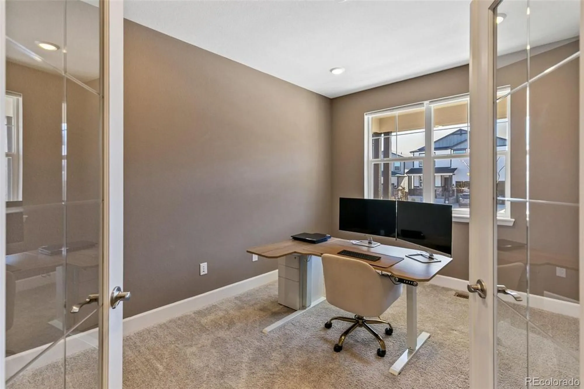 Property Slideshow image 19 of 40 | 3885 red valley cir, Castle Rock, CO, 80104