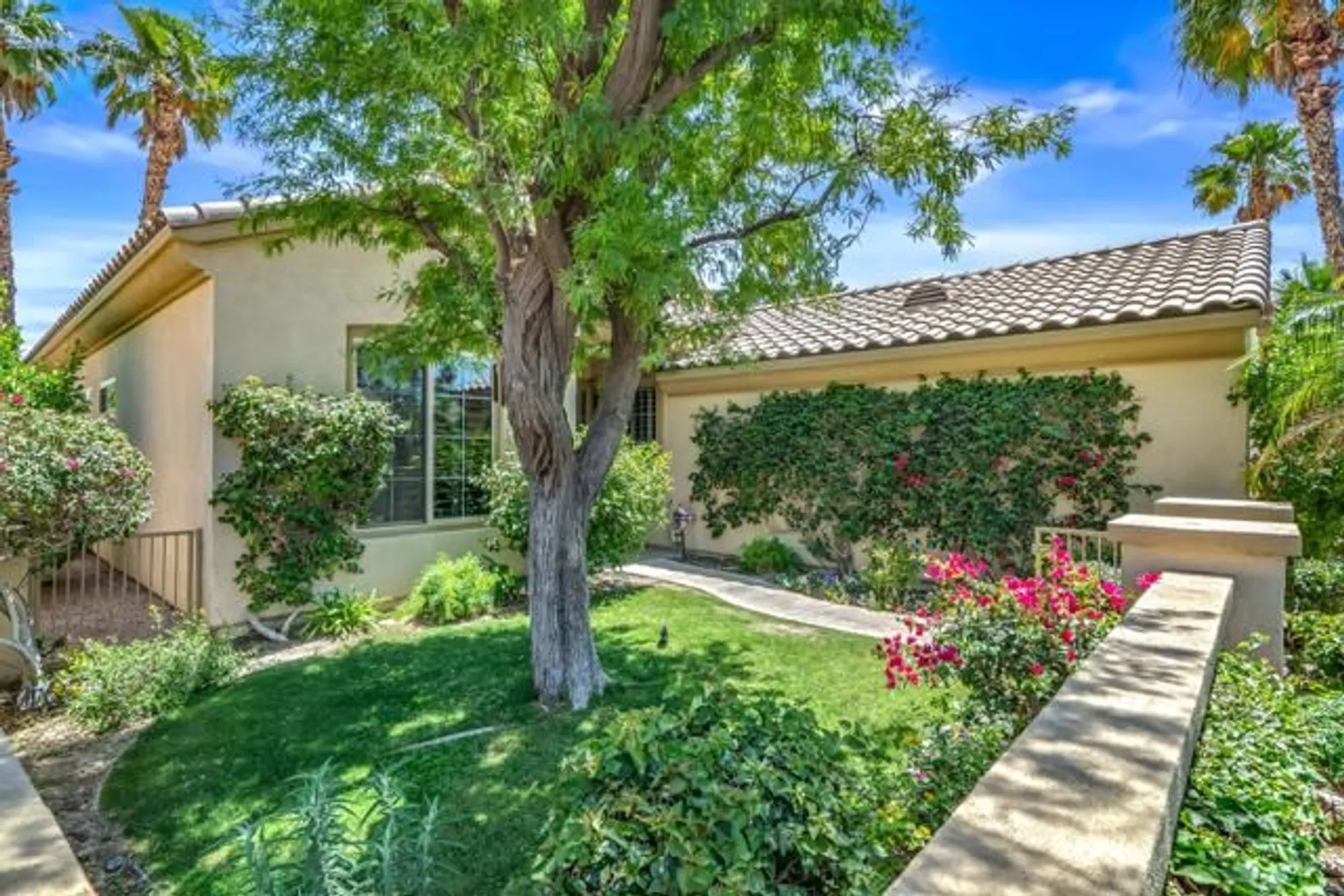 Property Slideshow image 6 of 60 | 43318 n heritage palms dr, Indio, CA, 92201