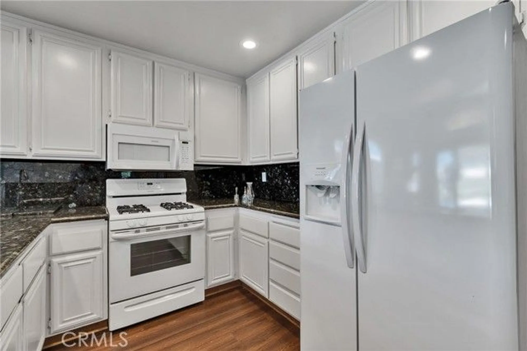 Property Slideshow image 19 of 45 | 1127 riviera ave, Banning, CA, 92220