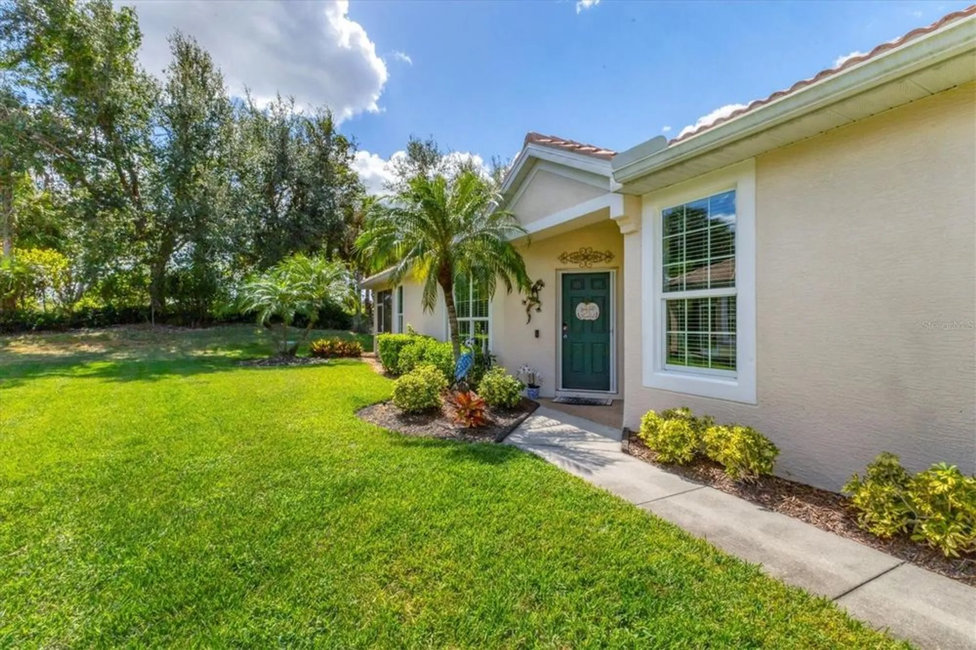 Property Slideshow image 7 of 68 | 4827 whispering oaks dr, North Port, FL, 34287