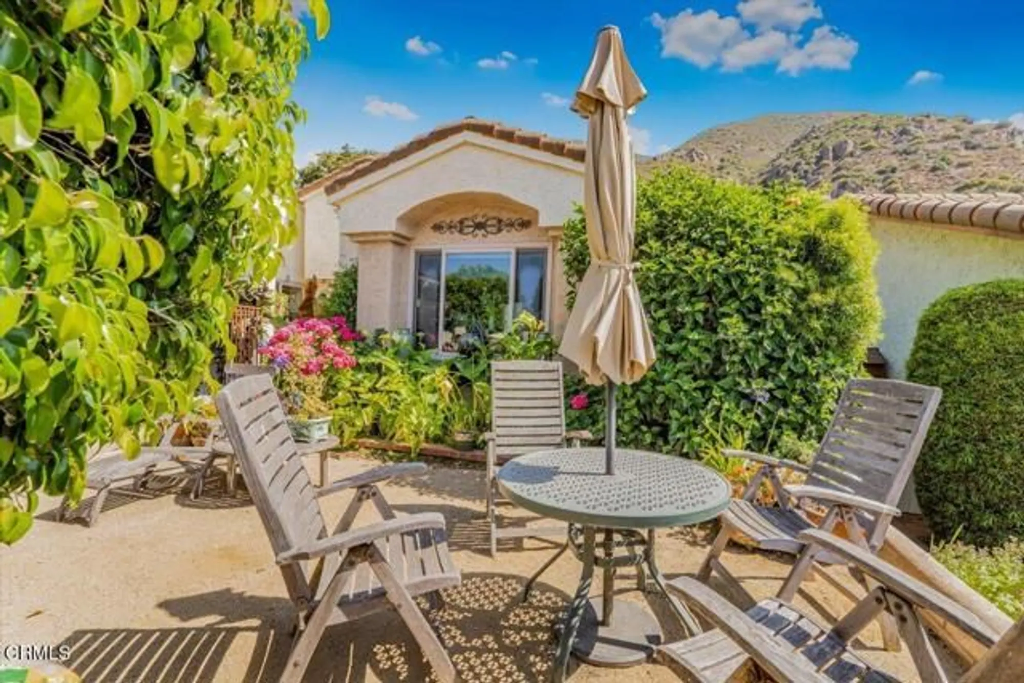 Property Slideshow image 12 of 49 | 6186 irena ave, Camarillo, CA, 93012