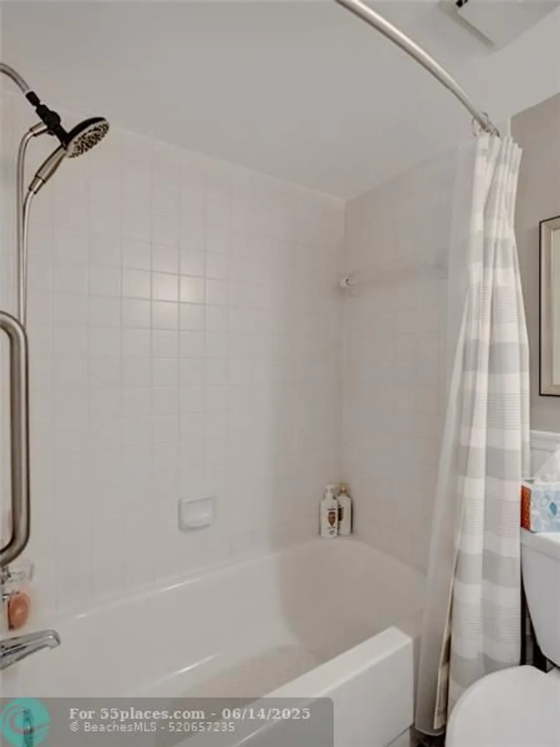 Property Slideshow image 25 of 43 | 6080 n sabal palm blvd 305, Tamarac, FL, 33319