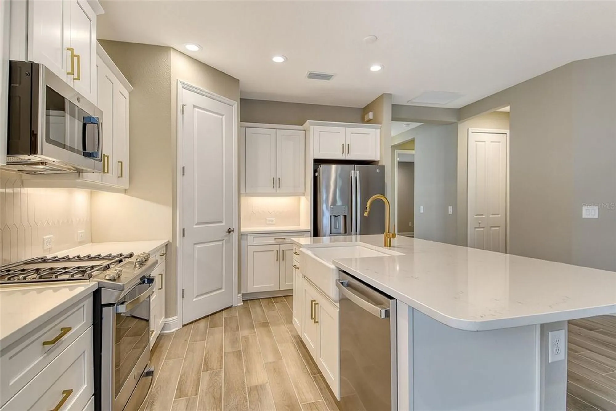 Property Slideshow image 16 of 35 | 12709 palatka dr, Venice, FL, 34293