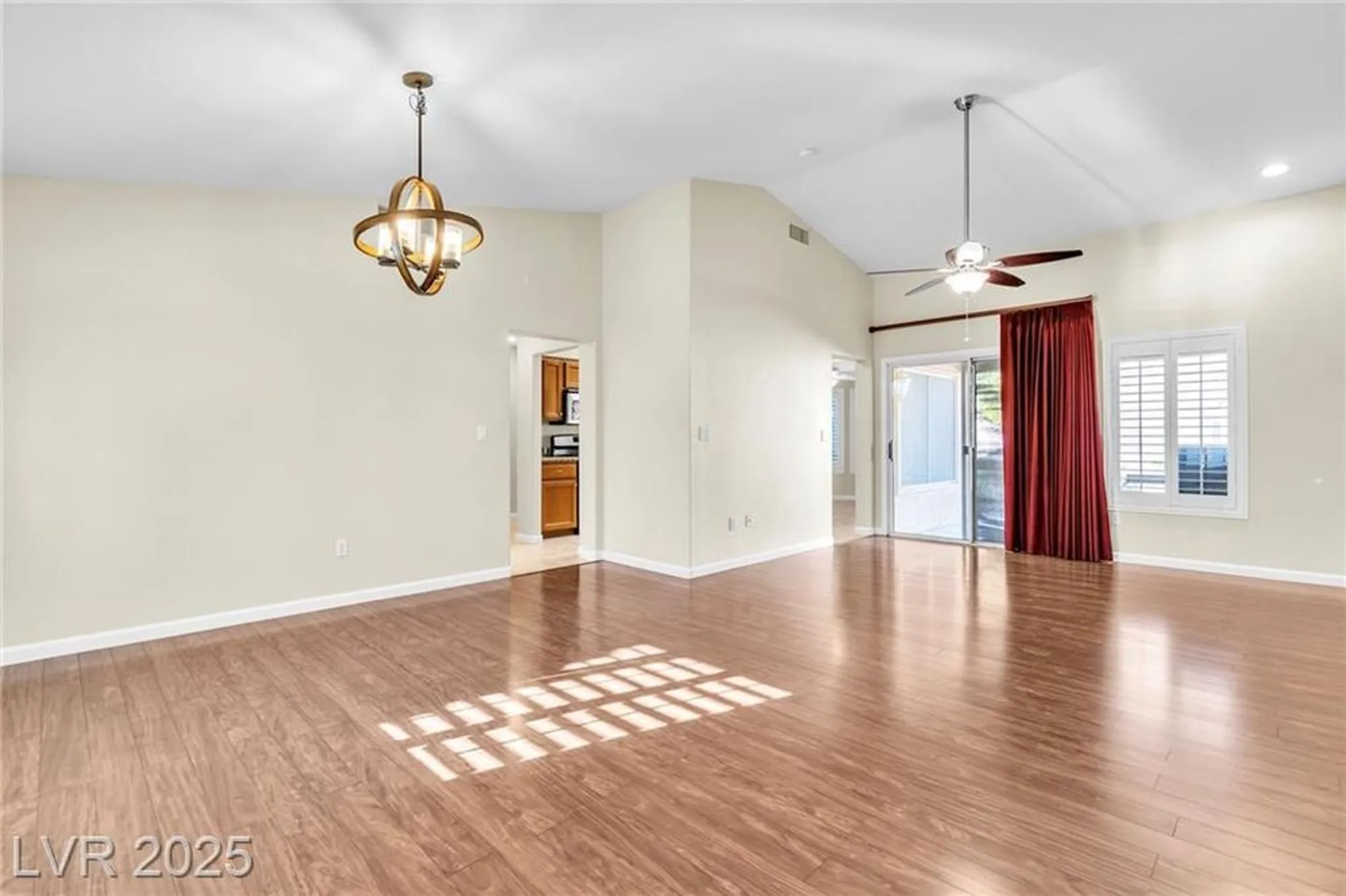 Property Slideshow image 3 of 30 | 10400 georgetown pl, Las Vegas, NV, 89134