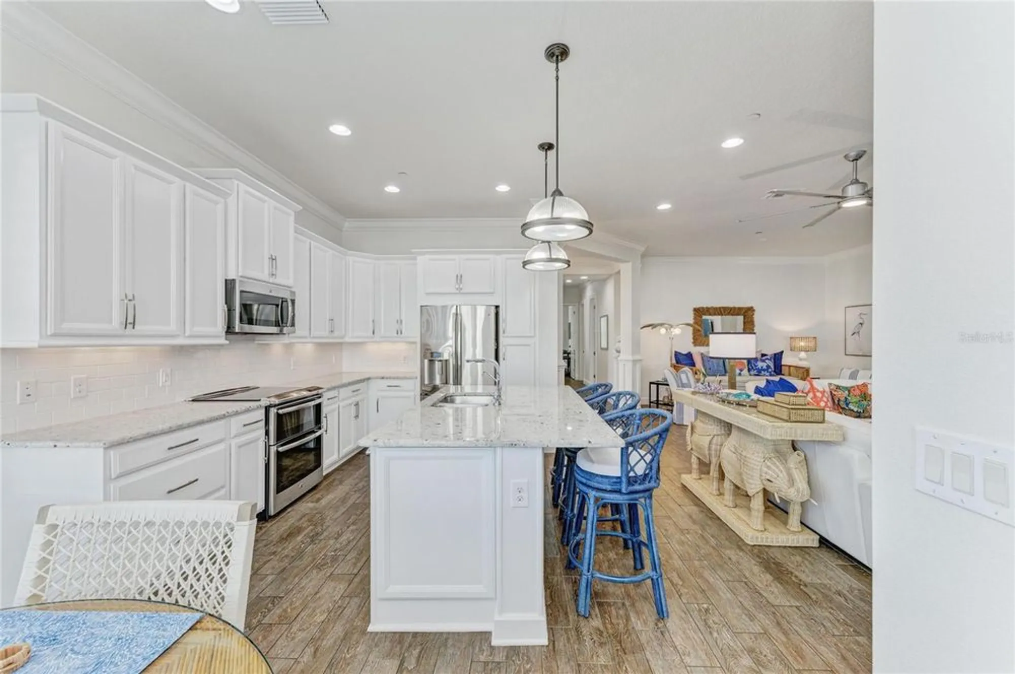 Property Slideshow image 22 of 98 | 334 castaway cay dr 101, Bradenton, FL, 34209