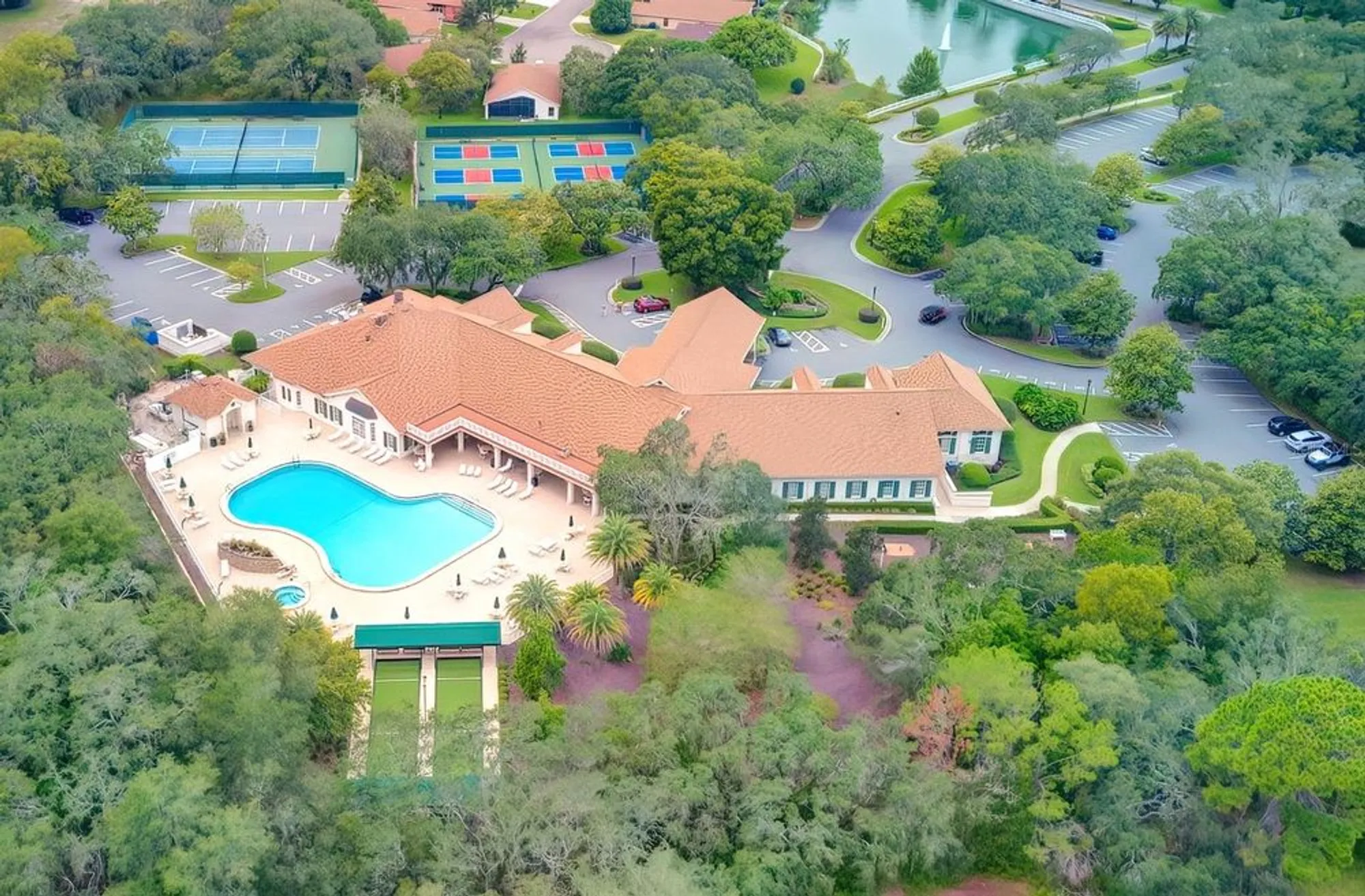 Property Slideshow image 38 of 54 | 488 fort mill ln, Spring Hill, FL, 34609