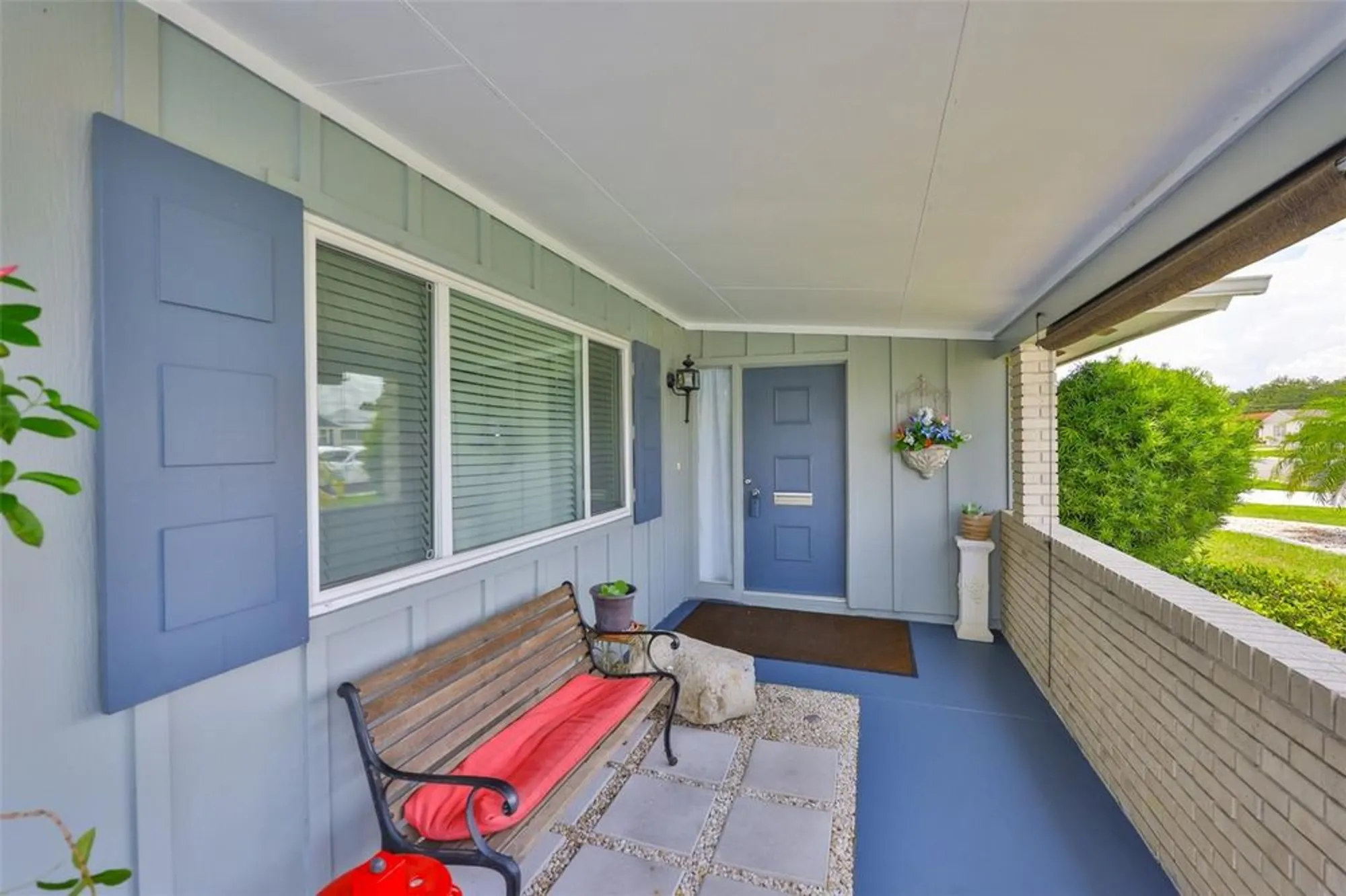 Property Slideshow image 4 of 48 | 613 la jolla ave, Sun City Center, FL, 33573