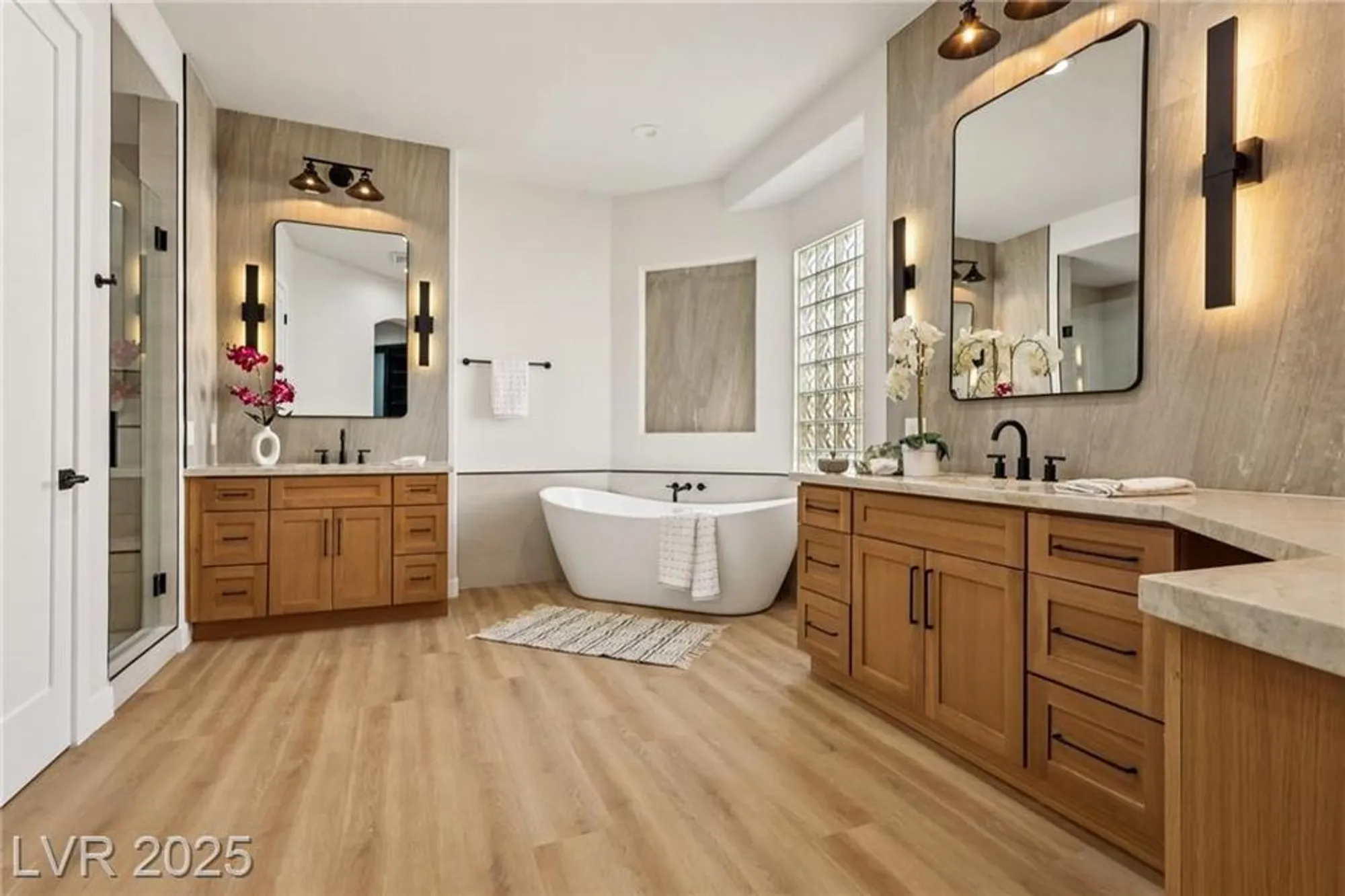 Property Slideshow image 63 of 96 | 10480 premia pl, Las Vegas, NV, 89135