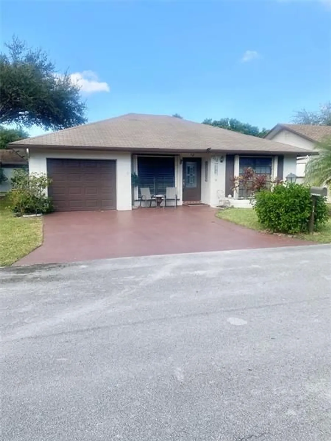 Property Slideshow image 1 of 11 | 1719 sw 19th ave, Deerfield Beach, FL, 33442