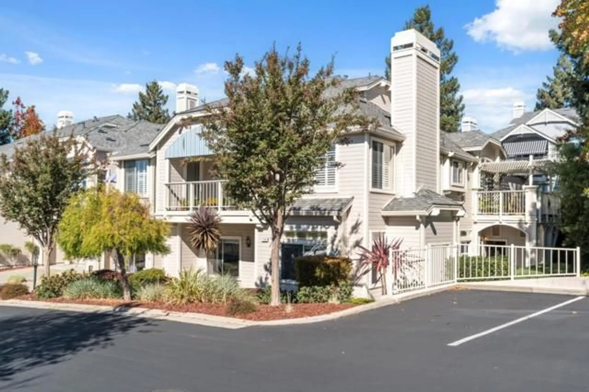 Property Slideshow image 34 of 49 | 7704 galloway dr, San Jose, CA, 95135