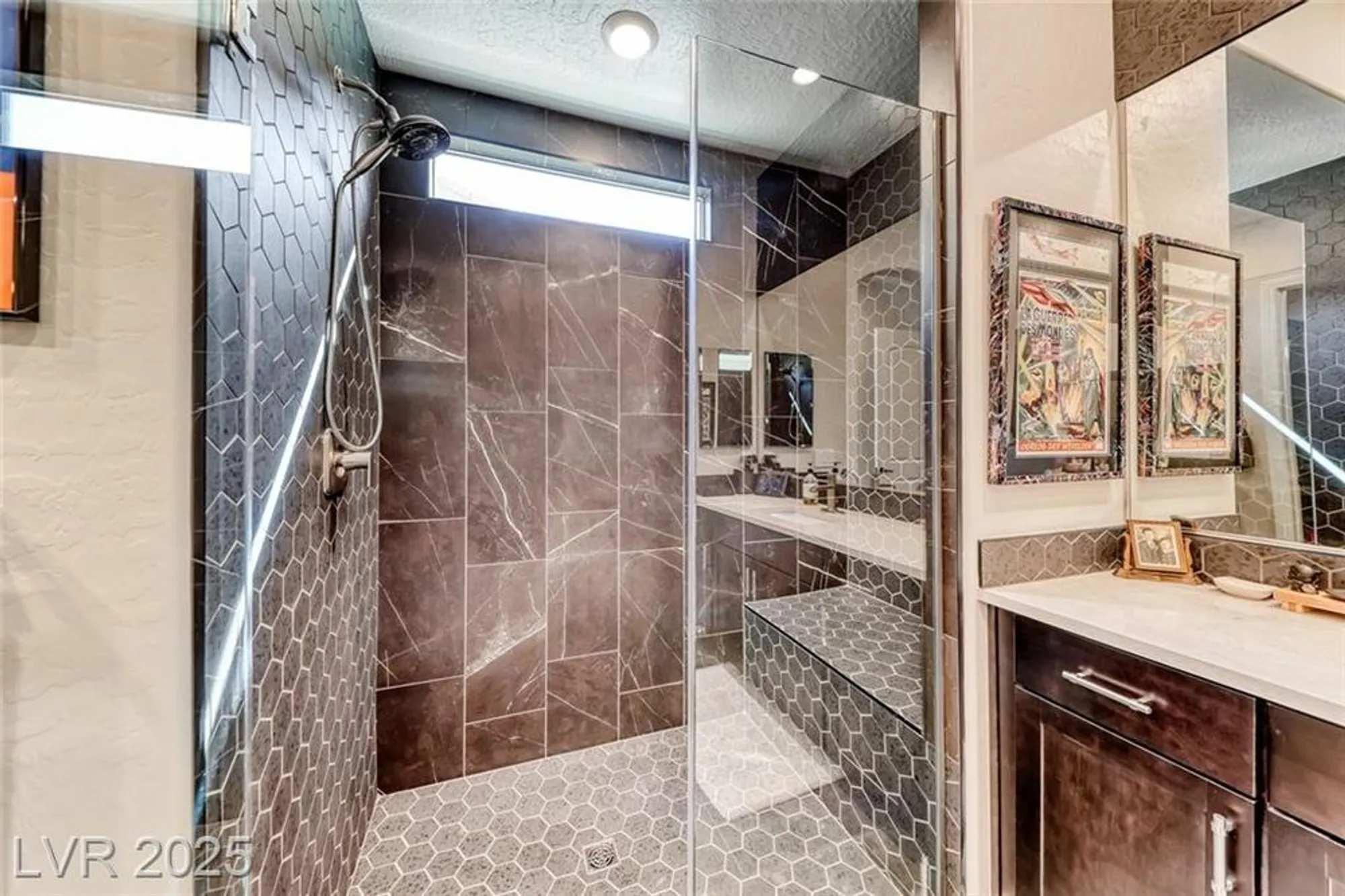 Property Slideshow image 32 of 72 | 125 mirage view dr, Henderson, NV, 89011
