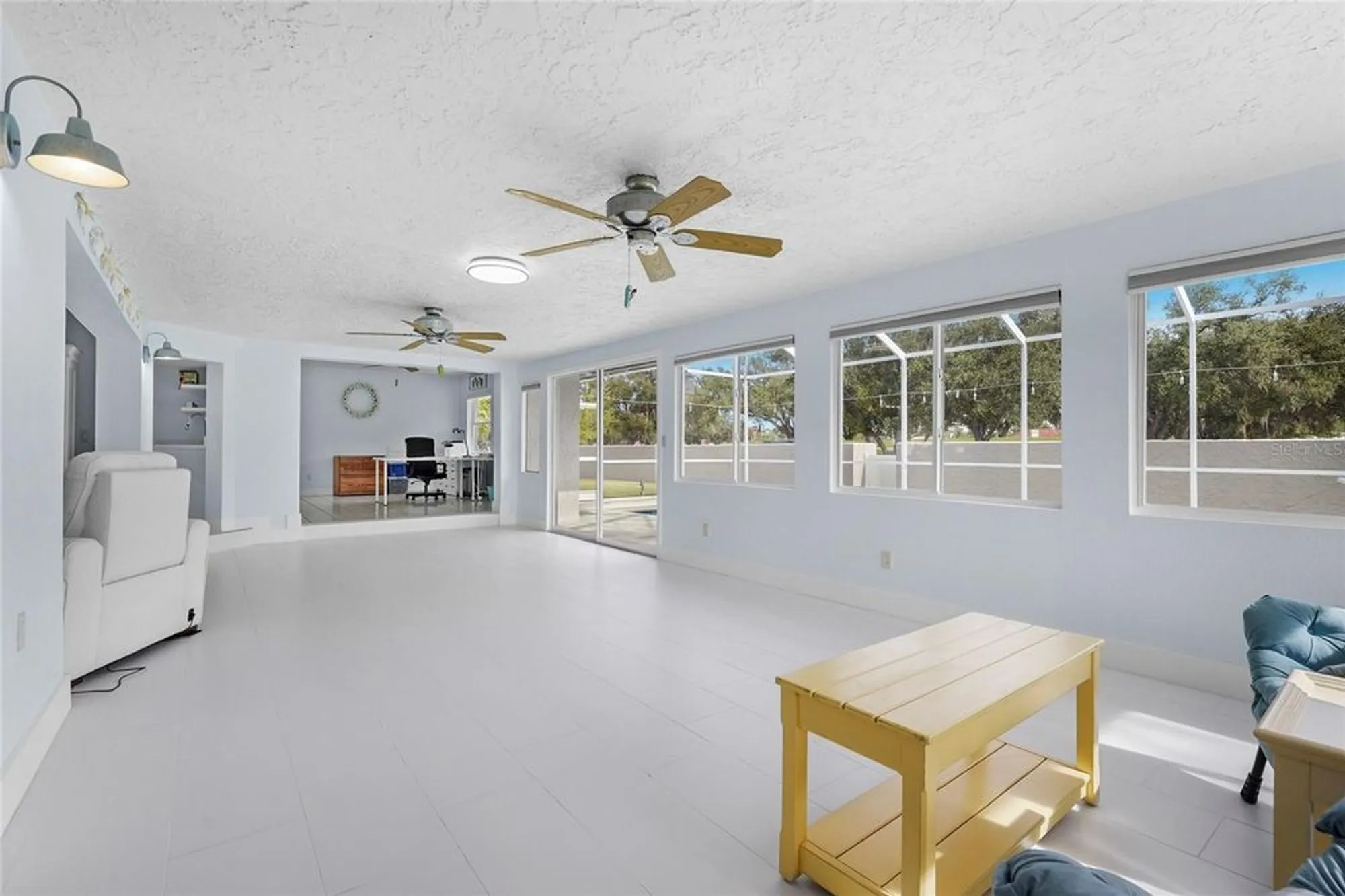 Property Slideshow image 28 of 57 | 5720 timber lake cir, Sarasota, FL, 34243