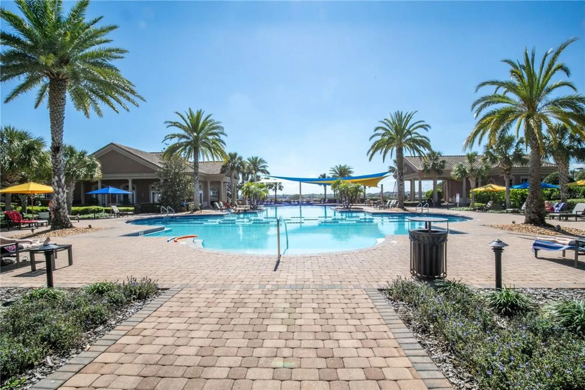 Property Slideshow image 27 of 49 | 105 cupania ct, Groveland, FL, 34736