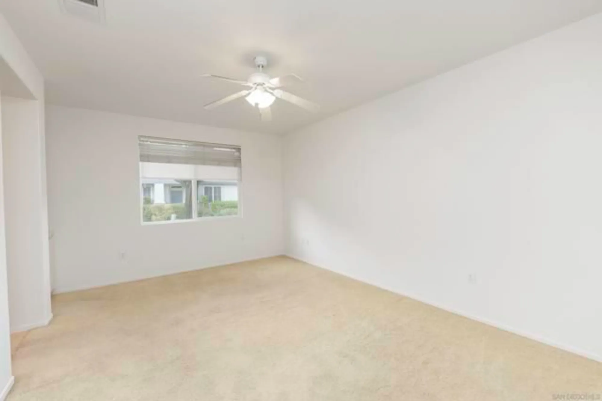 Property Slideshow image 20 of 47 | 1645 beaver crk a, Beaumont, CA, 92223