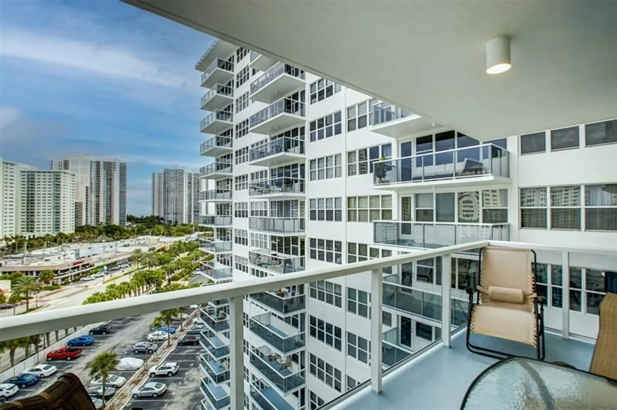 Property Slideshow image 6 of 24 | 3300 ne 36th st 1011, Fort Lauderdale, FL, 33308