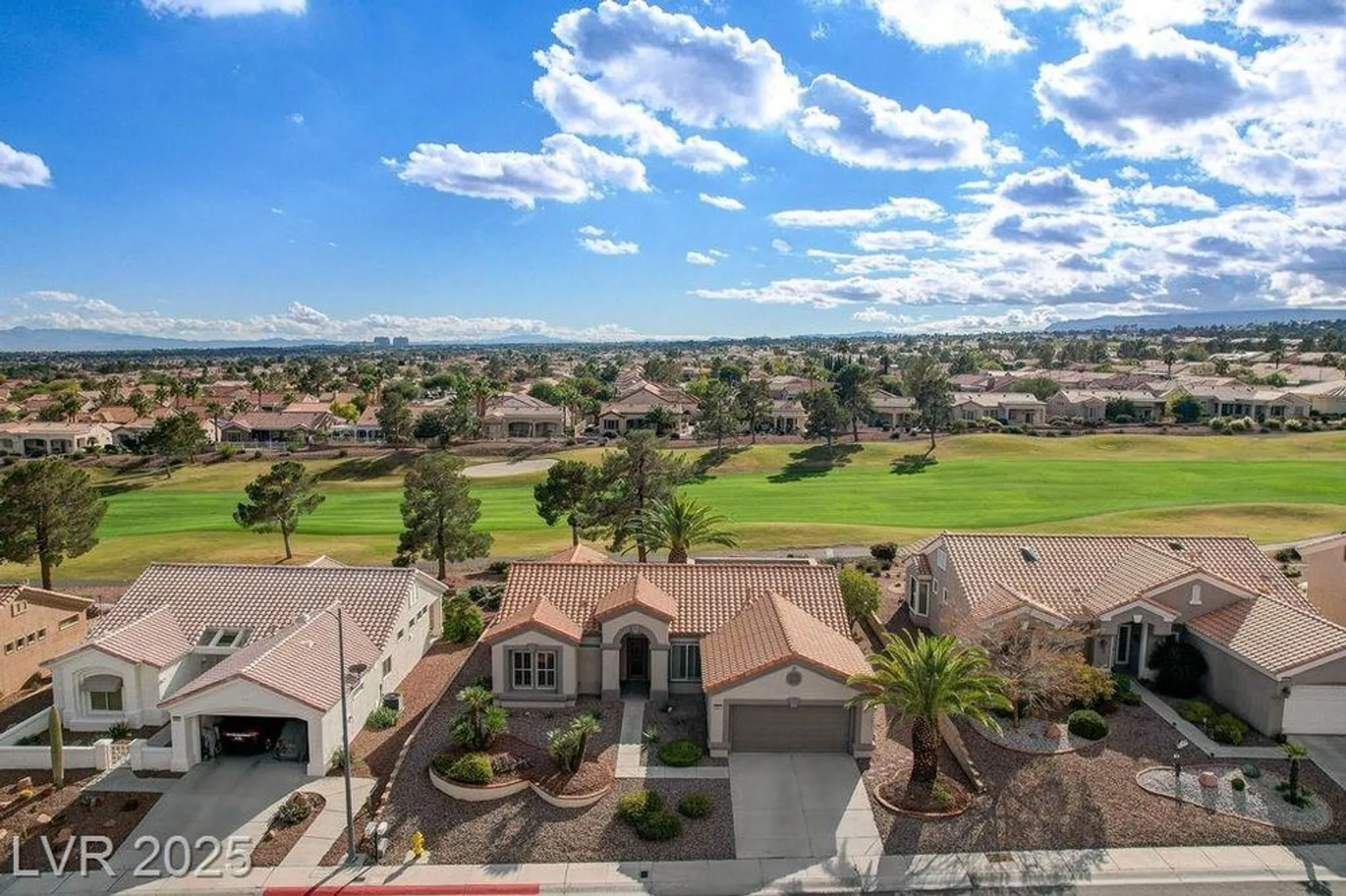 Property Slideshow image 12 of 43 | 9937 villa ridge dr, Las Vegas, NV, 89134