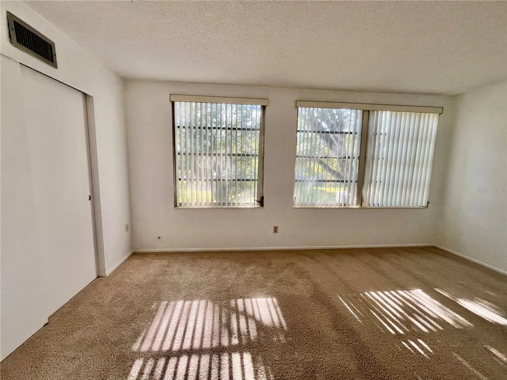 Property Slideshow image 16 of 38 | 2457 ecuadorian way 51, Clearwater, FL, 33763