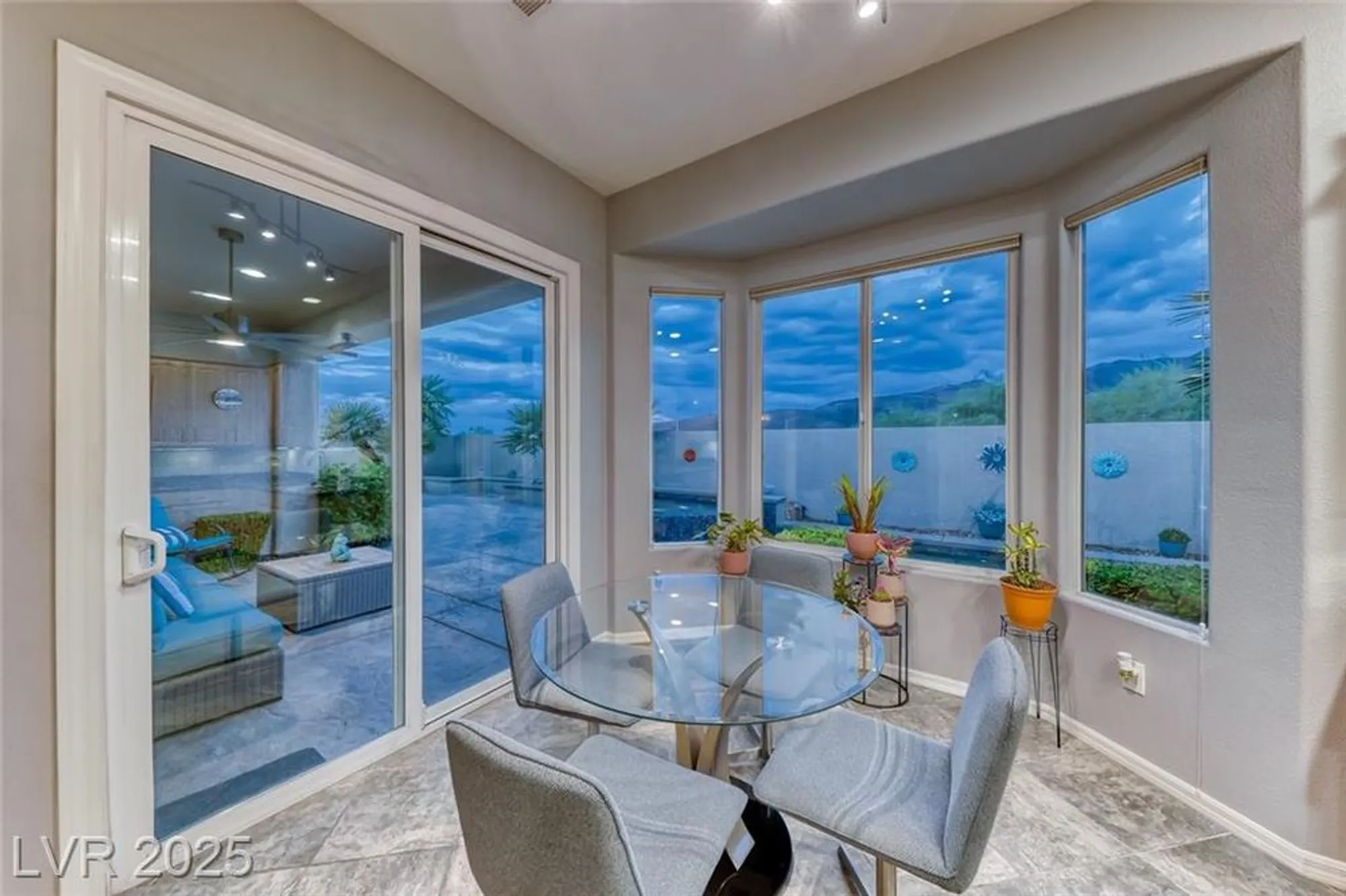 Property Slideshow image 28 of 67 | 2142 sandstone cliffs dr, Henderson, NV, 89044