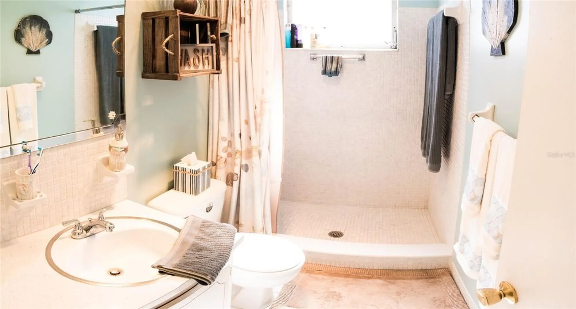 Property Slideshow image 8 of 25 | 3018 59th st 309, Gulfport, FL, 33707