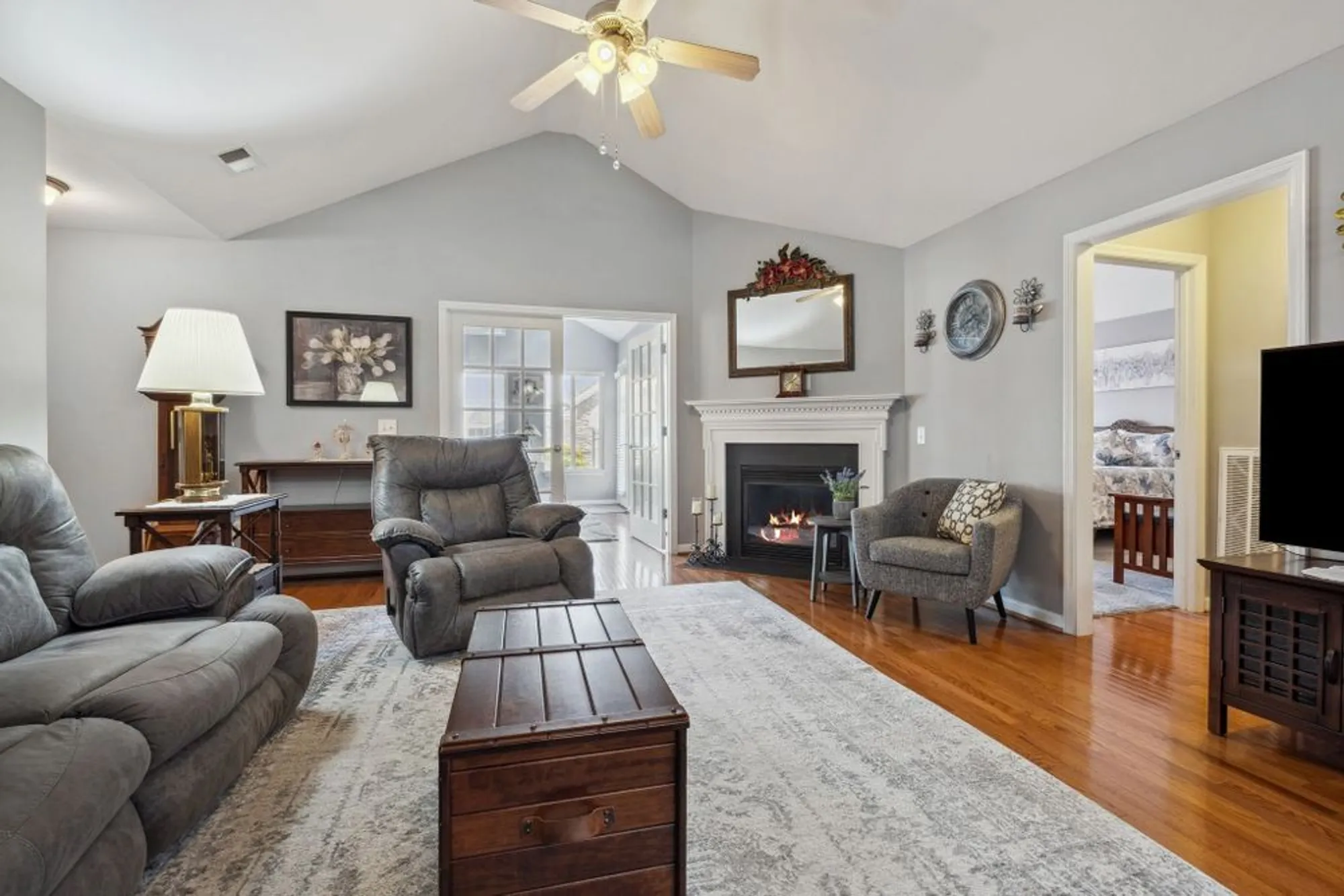 Property Slideshow image 10 of 32 | 825 s browns ln 1501, Gallatin, TN, 37066