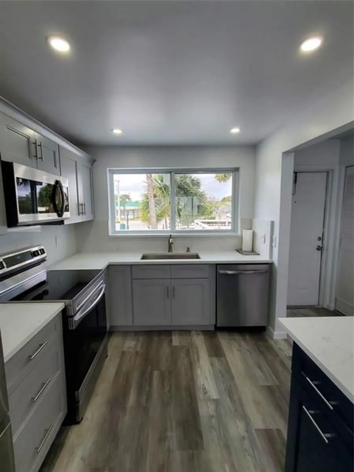 Property Slideshow image 7 of 23 | 2010 s federal hwy 209, Boynton Beach, FL, 33435