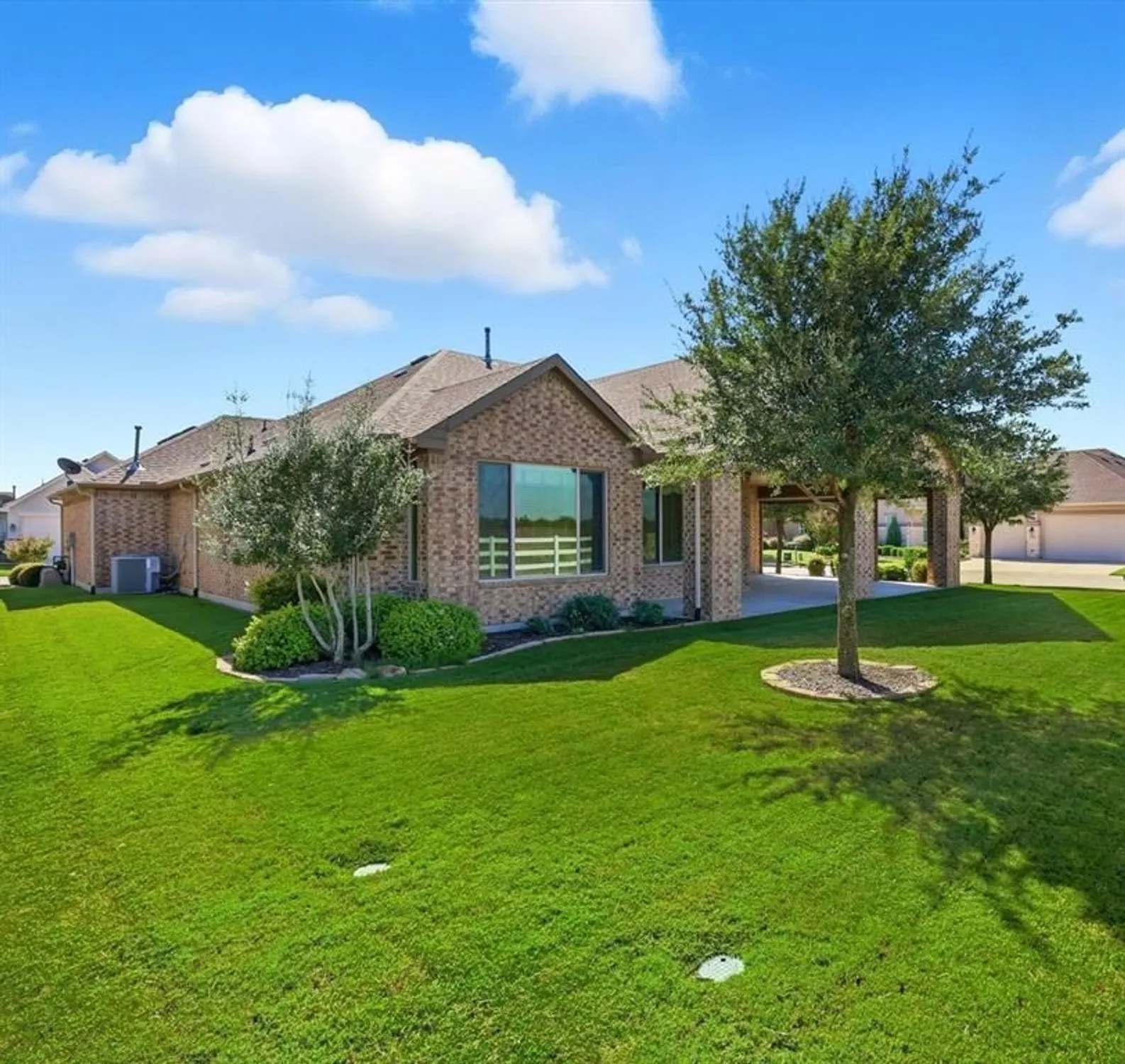 Property Slideshow image 32 of 37 | 11920 cinnamon dr, Denton, TX, 76207