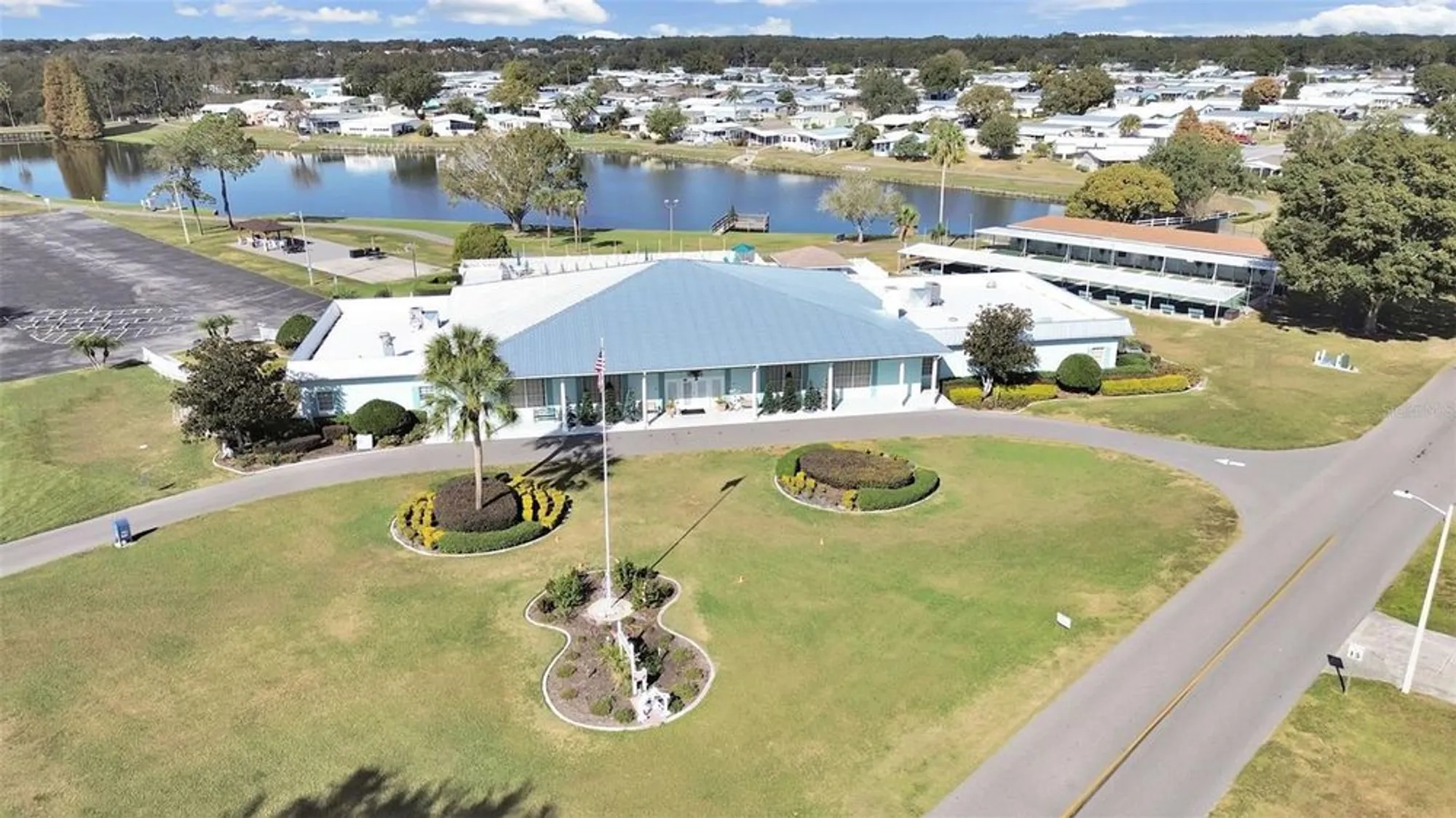 Property Slideshow image 37 of 44 | 1758 fox hill dr, Lakeland, FL, 33810