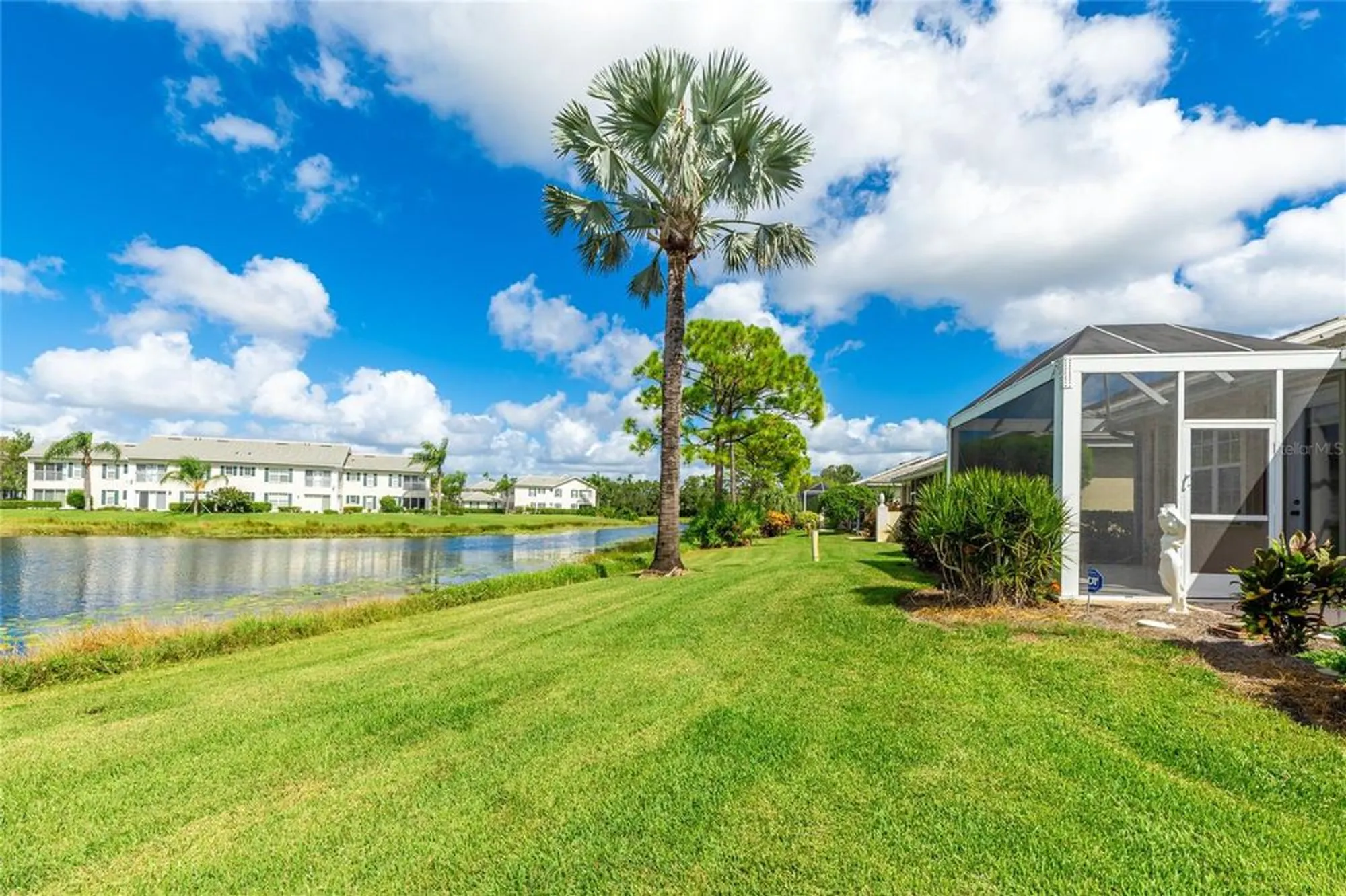 Property Slideshow image 29 of 51 | 875 chalmers dr 11, Venice, FL, 34293