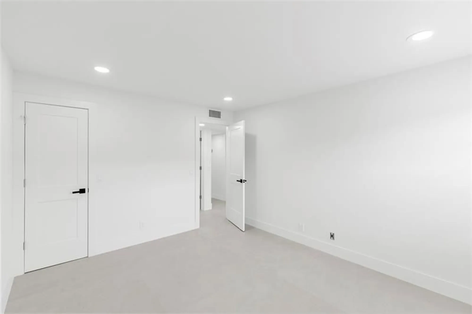 Property Slideshow image 22 of 27 | 924 flanders t # 924, Delray Beach, FL, 33484