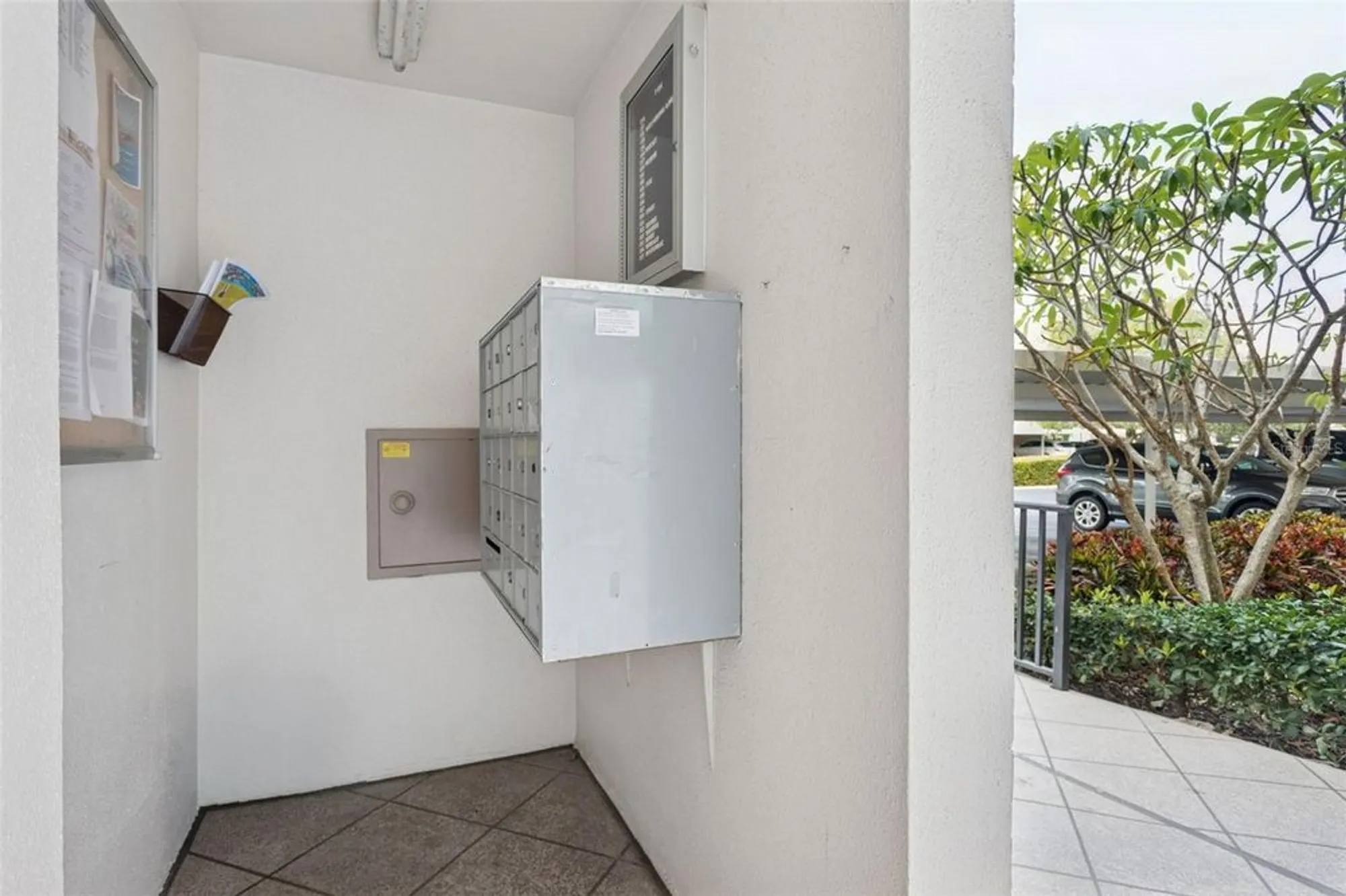 Property Slideshow image 25 of 25 | 7405 bay island dr 123, South Pasadena, FL, 33707